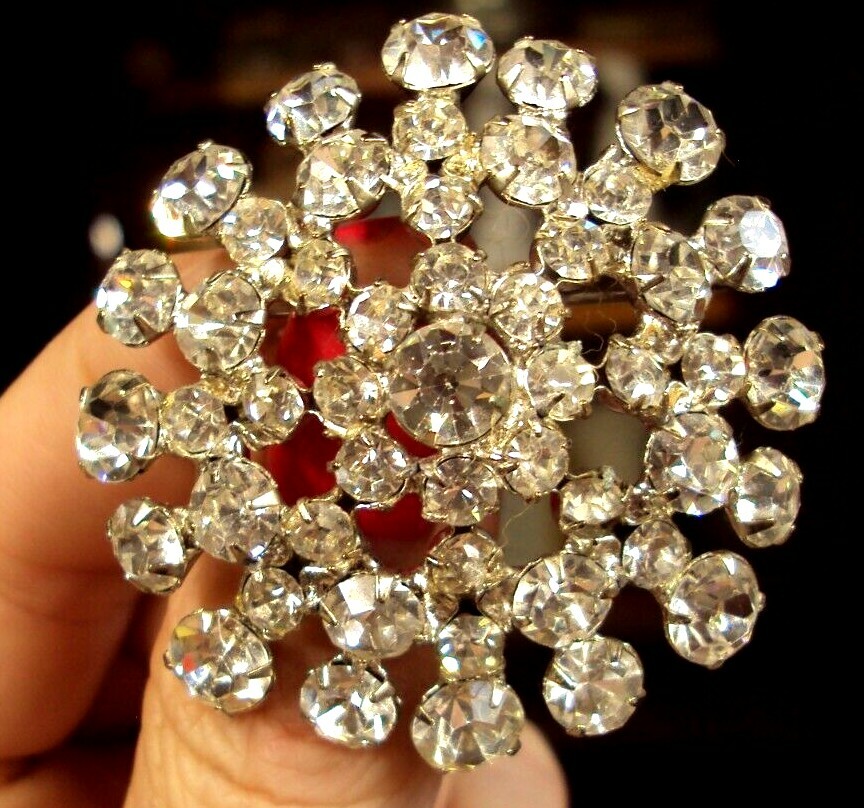 Vtg Estate GLASS Rhinestone FLORAL WREATH Brooch Pin ~ 49 Clear Stones!