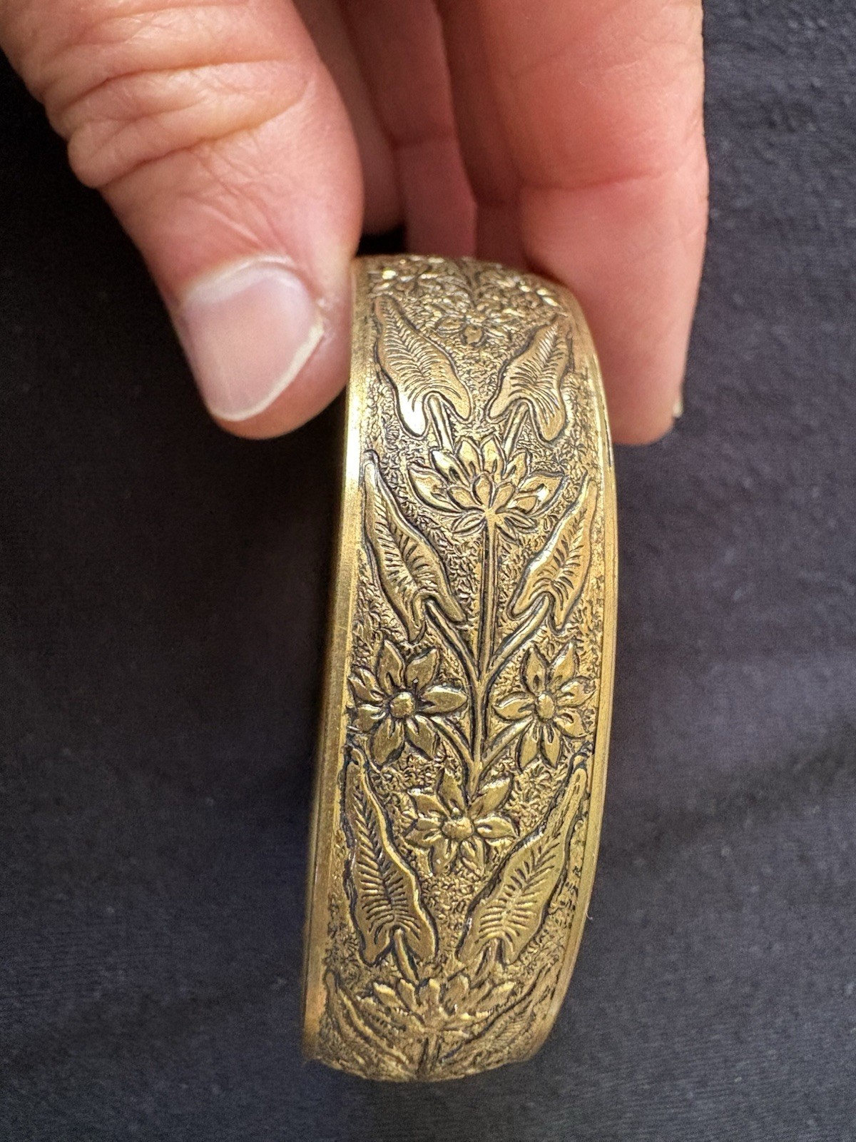 Vintage Lot of 2 Gold Floral Engraved Hinged (1) Brass Bangle Bracelets
