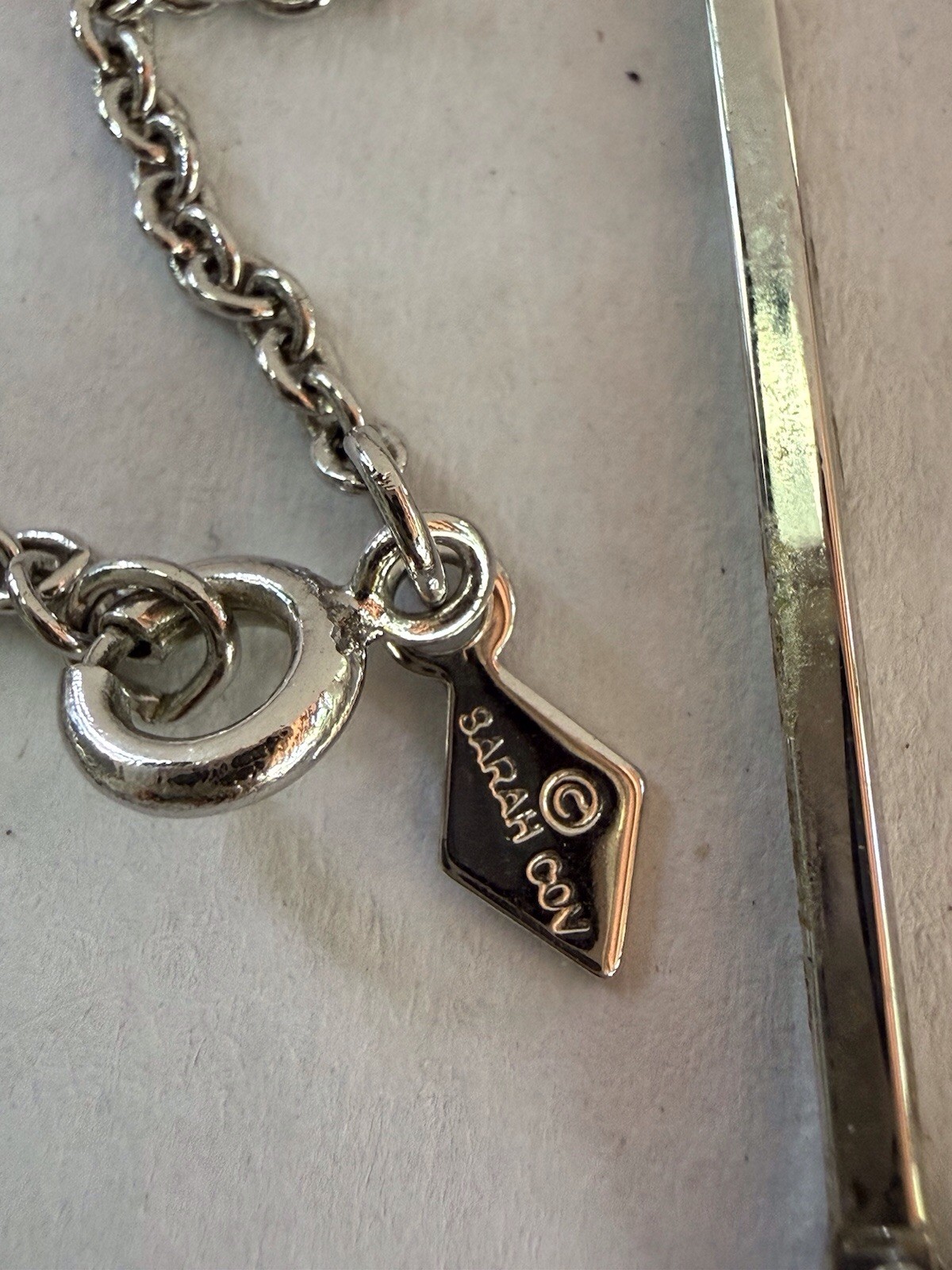Vintage 1978 Sarah Coventry Serenade Silver Tone Pink Long Necklace KG JD