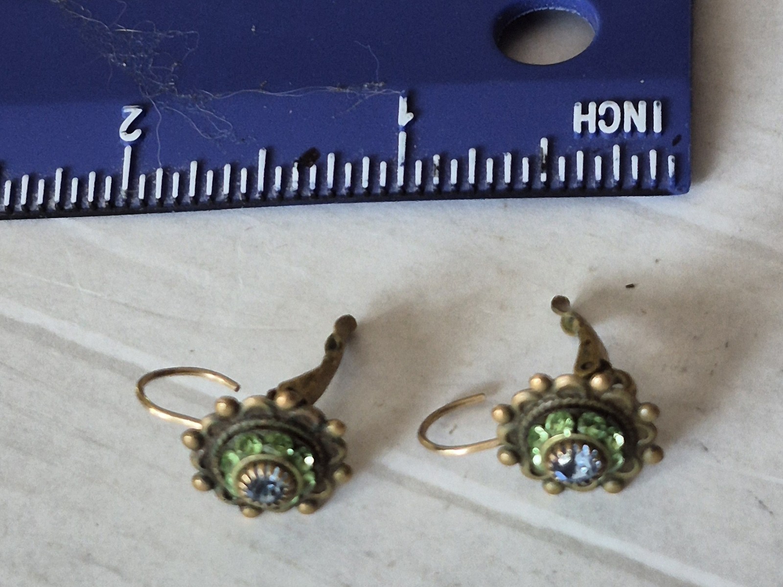 Vintage Classic Flowerette Earring Leverback