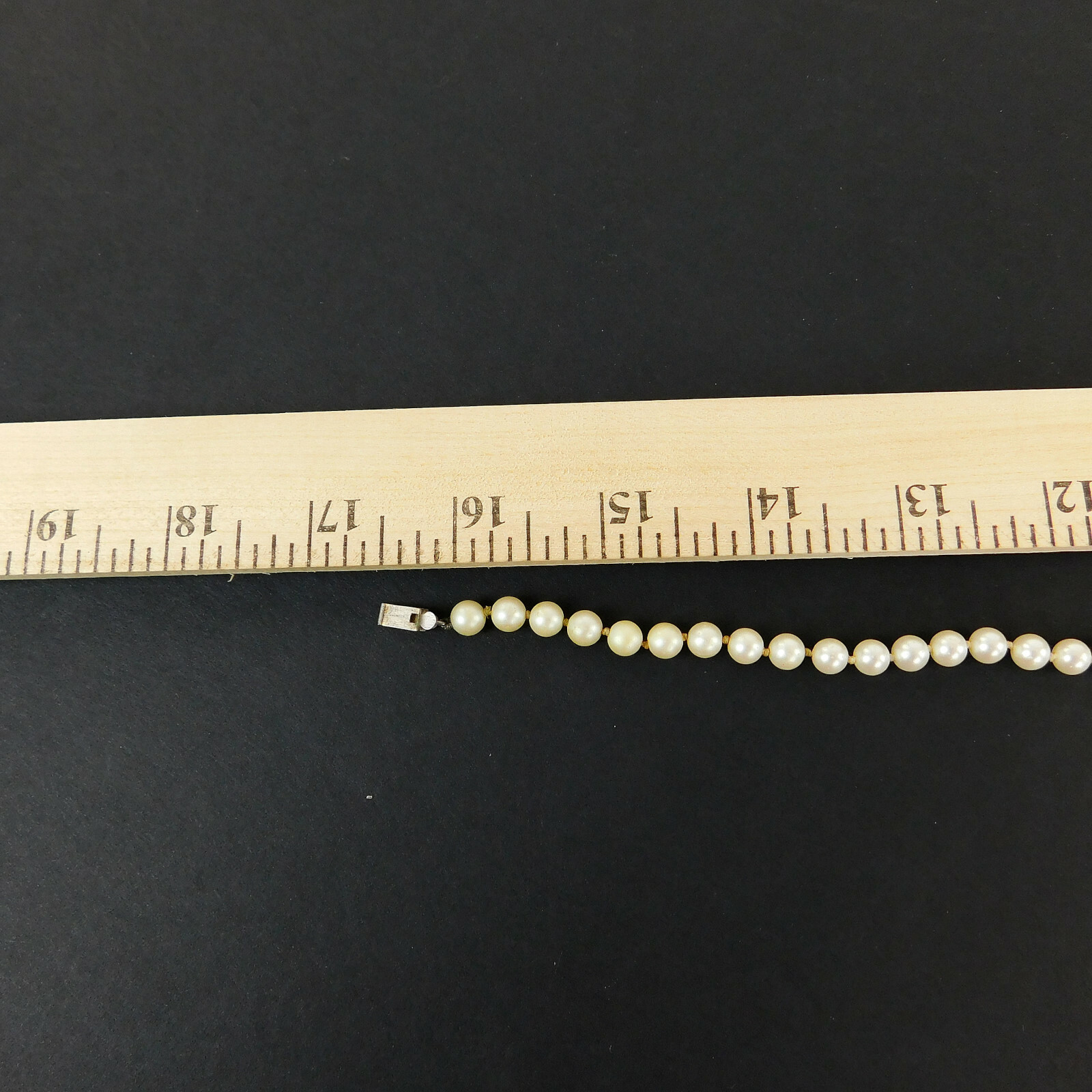 Vintage Faux Pearl Knotted Necklace Box Tab Insert Pearl Closure 16″ Talbot