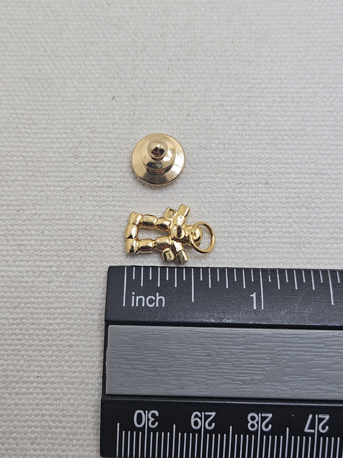 Vtg Gold Colored Metal And Rhinestone Angel Collectable Lapel Push Back Pin.