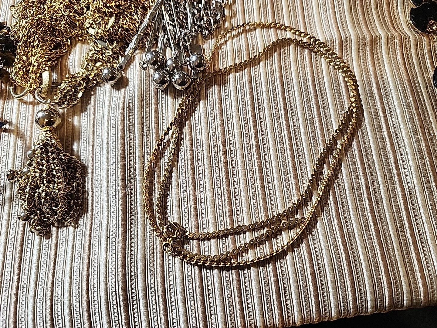 JEWELRY LOT 50+ fashion estate vintage Costume No JUNK 50s 60s 70s 80s (720)