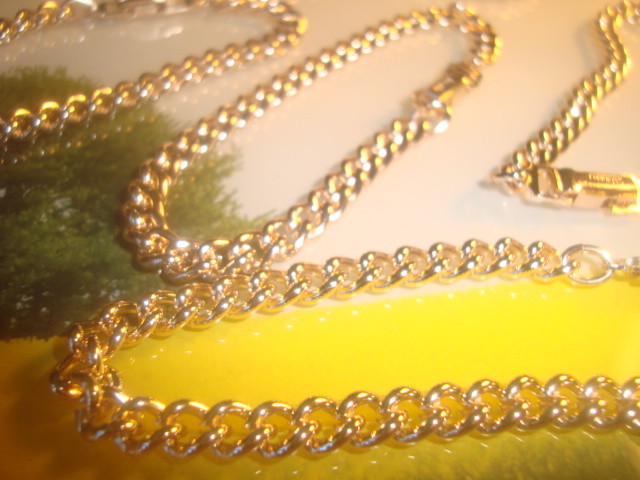 #5 Traditional design Lightweight 7 1/4″ Gold Plated aluminum CHARM Bracelets