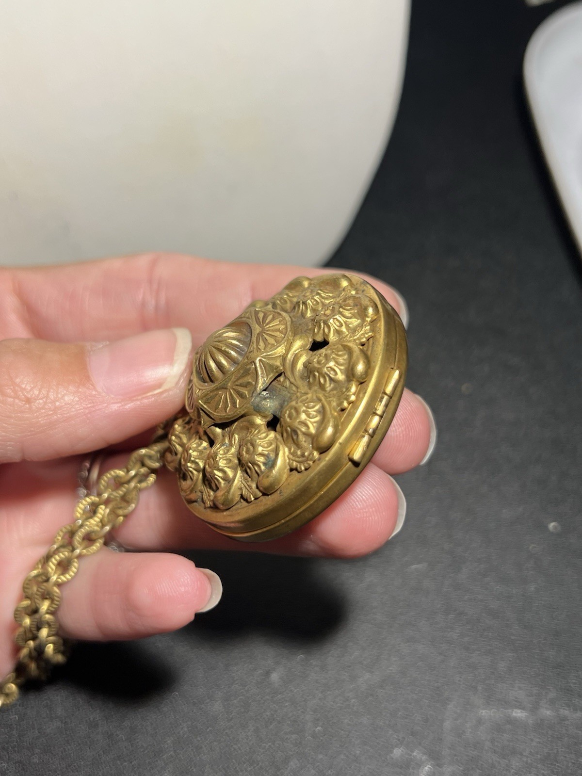 Antique Gold Tone Brass Round Locket Pendant Victorian Art Deco Necklace