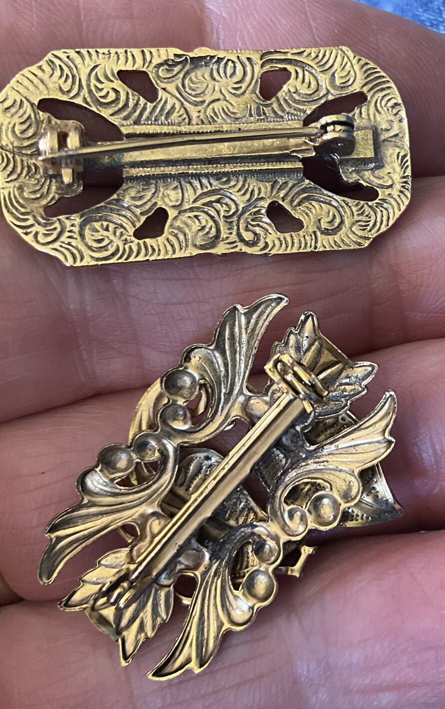 2 Unmarked Vintage Brooches. Gold tone. 1.5” Long Each. Flowers Leafs