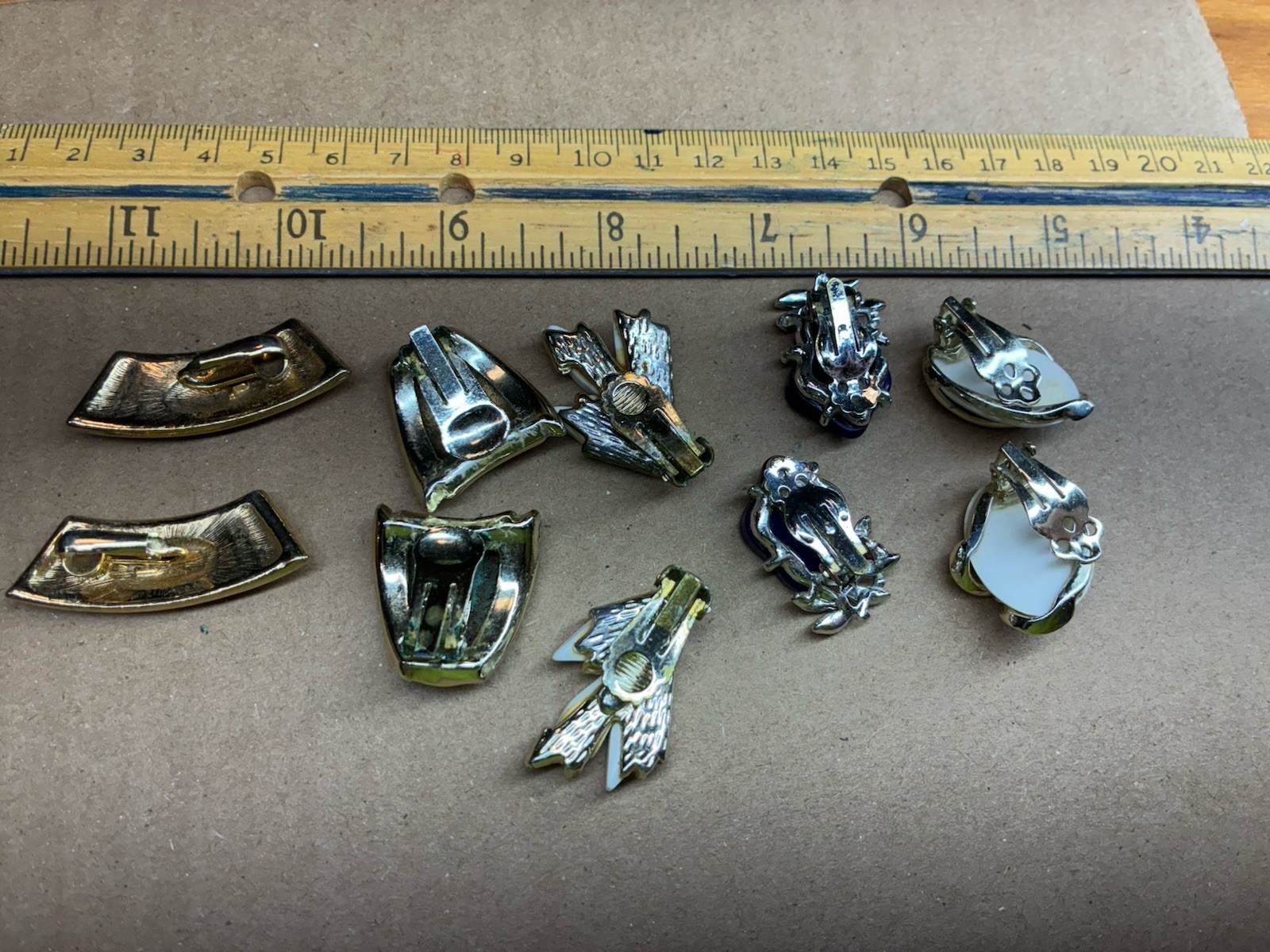 vintage earring lot modern mod 60’s – 80’s lot mixed