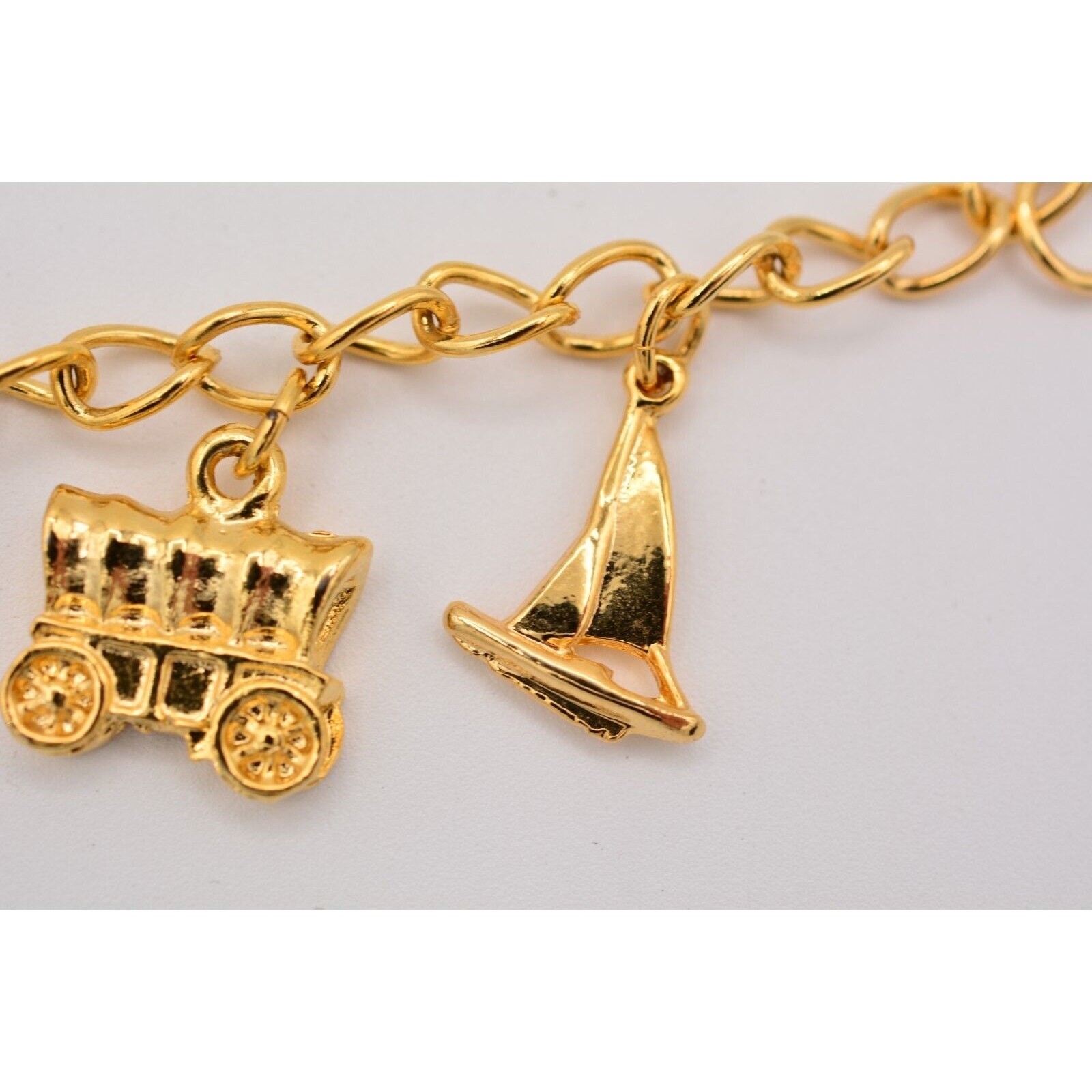 Vintage Charm Bracelet Disneyland Grapes Sailboat Gold Tone Chain Dangle BinAD