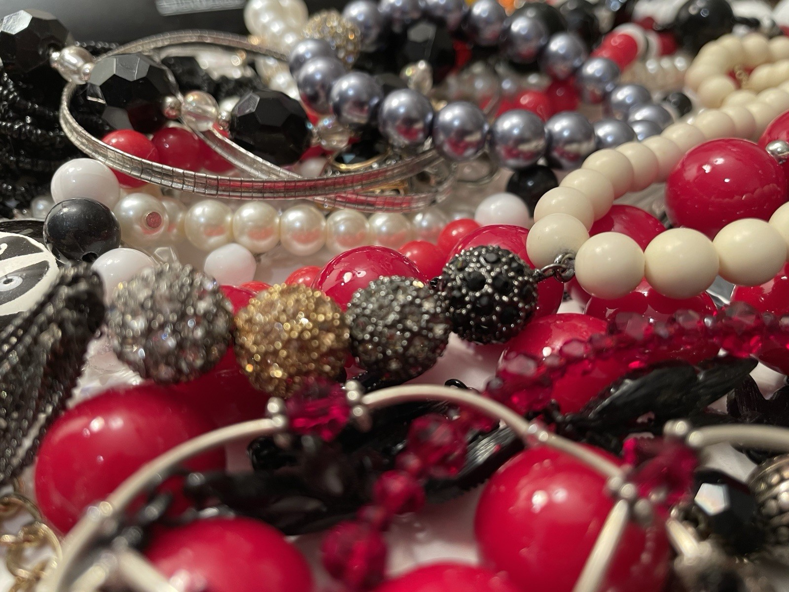 4.6 Lbs Mixed Beaded Jewelry Lot Black Red White Silver Tone Gold Tone Boho Vtg