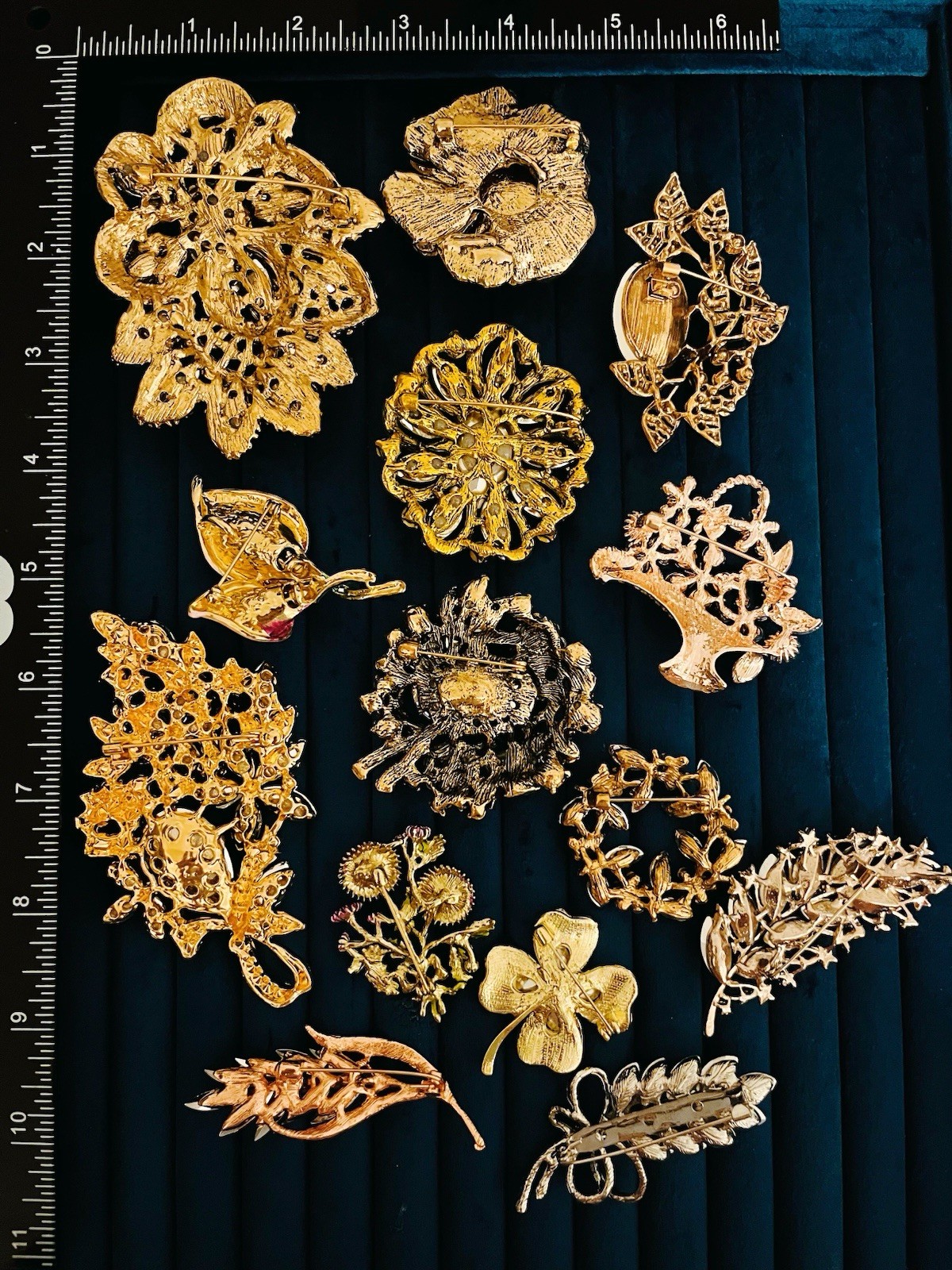 14Pcs Large Lot Red Pink Rhinestone Flower Leaf Bouquet Gold Tone Pins
