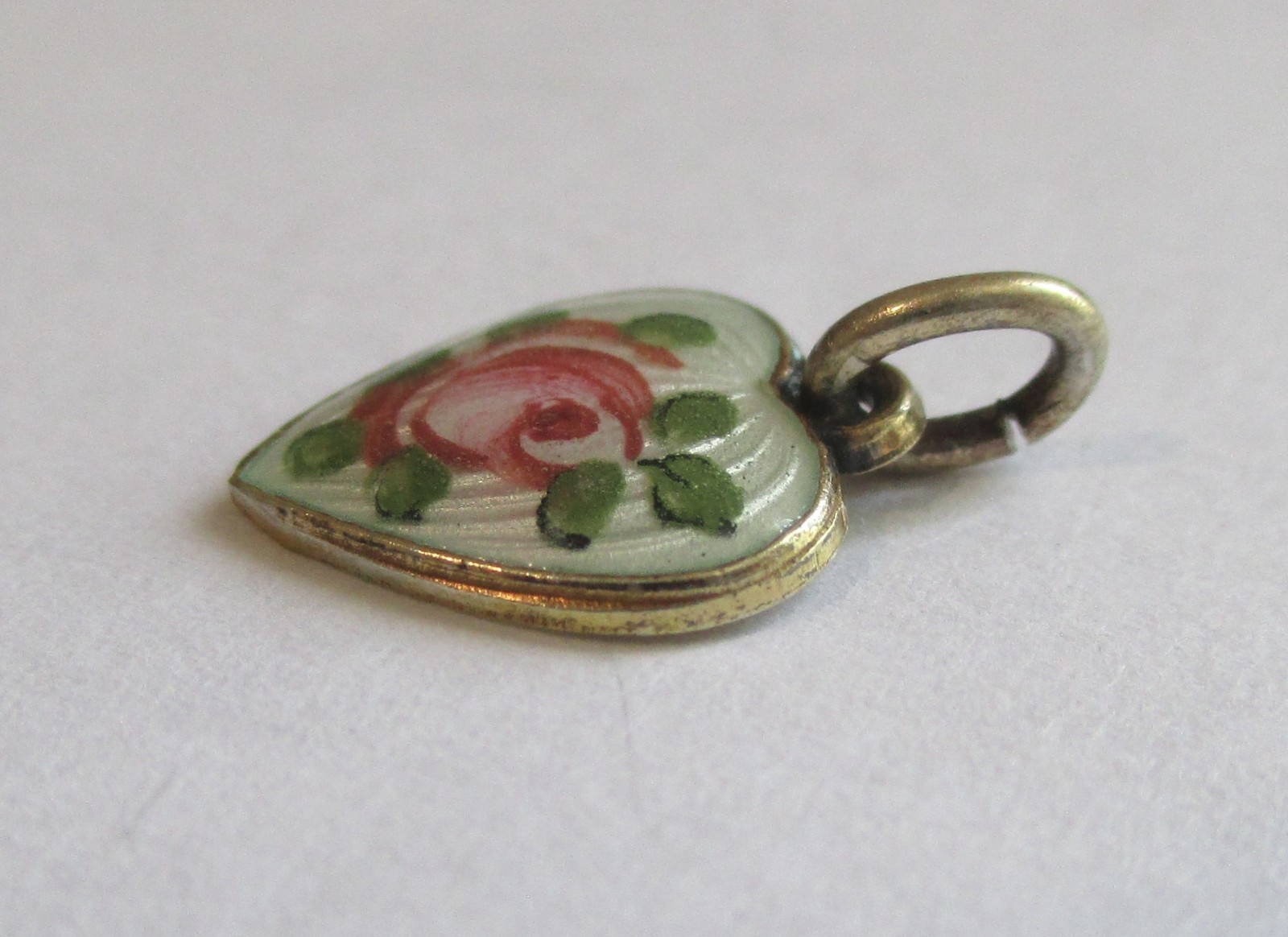 1/2in SMALL VINTAGE STERLING SILVER ENAMEL ROSE FLOWER HEART CHARM Gold Wash