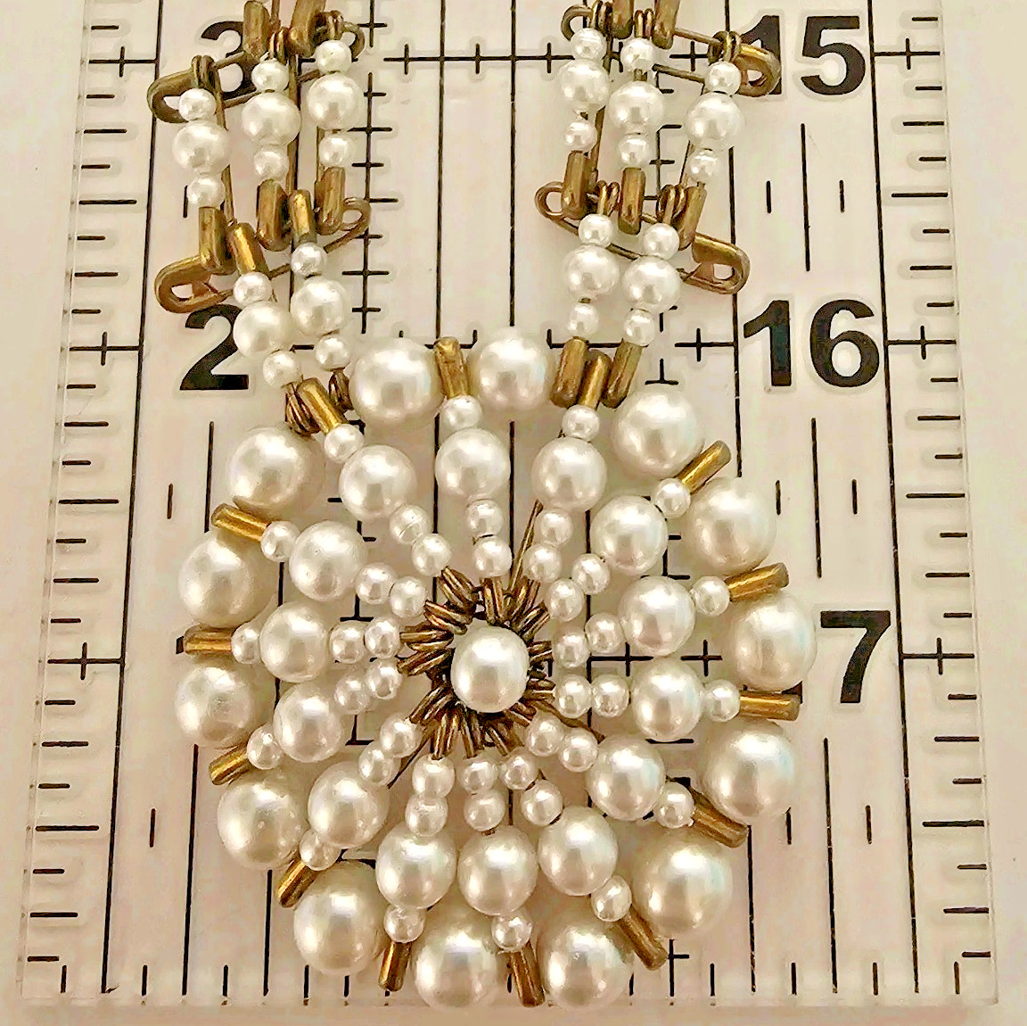 VTG Handcrafted Boho ’70s Safety Pin White Bead Faux Pearl Necklace 27″L Upcycle