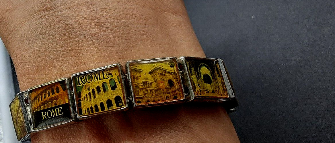 Rare Vintage Square Stretch Bracelet “Rome Italy ” Buildings Flag Landmarks