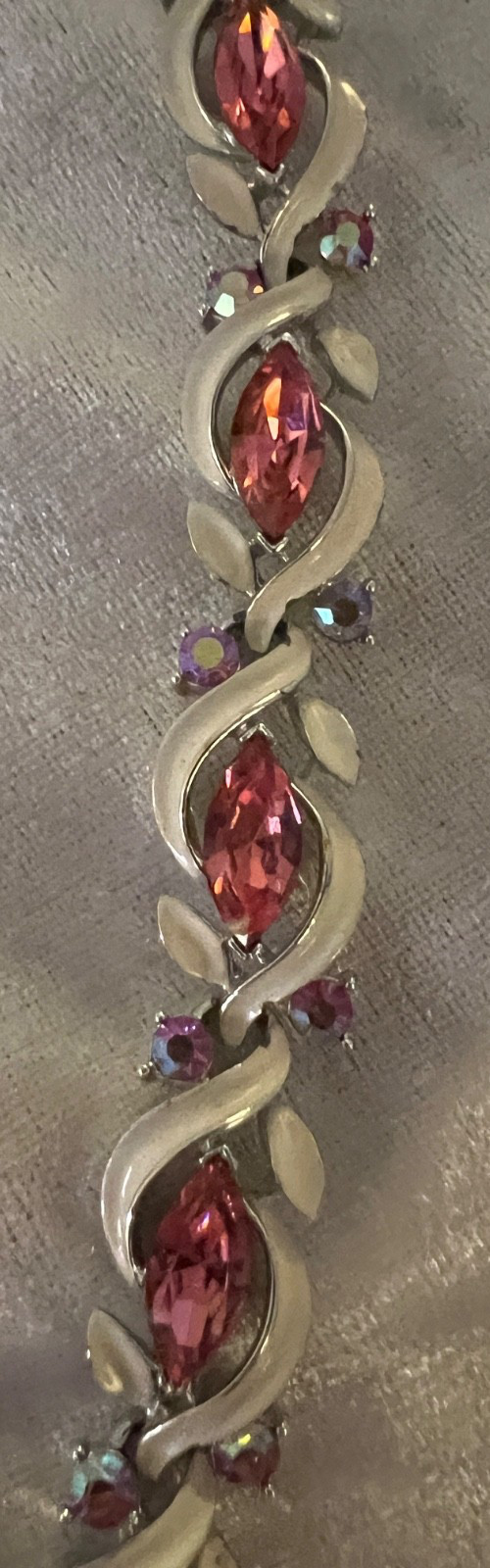 Vintage 1950 Lisner? Pink Rhinestone and White Enamel Parure. Stunning