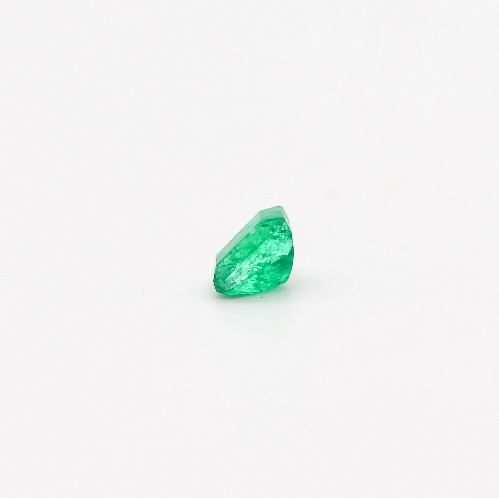 GIA CERTIFIED Emerald Rectangular Shape Vivid Green 1.50 Carats GIA-6223072276
