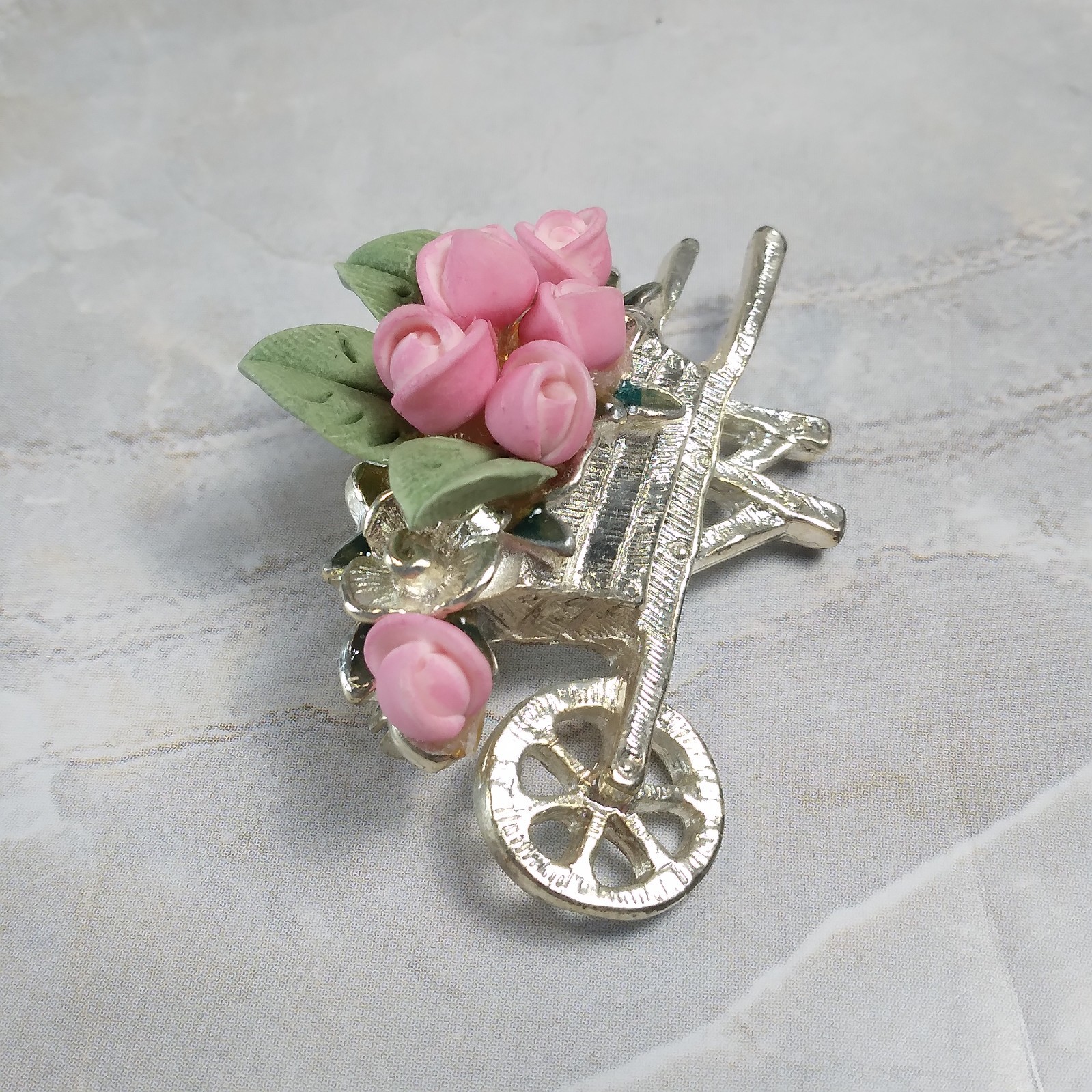 Vintage Silver Tone Wheelbarrow Cart w/Enameled Pink Rose Bud Bouquet Brooch Pin