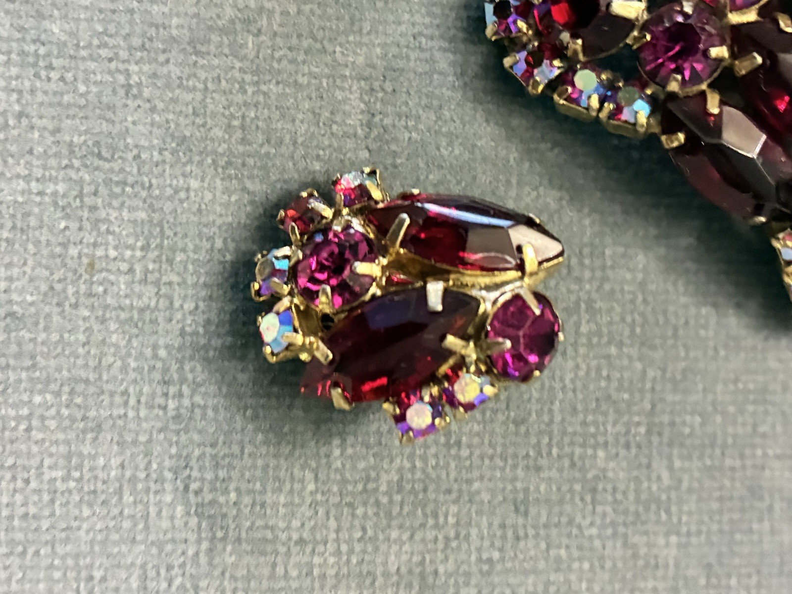 VTG JULIANA DeLIZZA ELSTER RED FUCHSIA RHINESTONE BROOCH EARRINGS SET PARURE