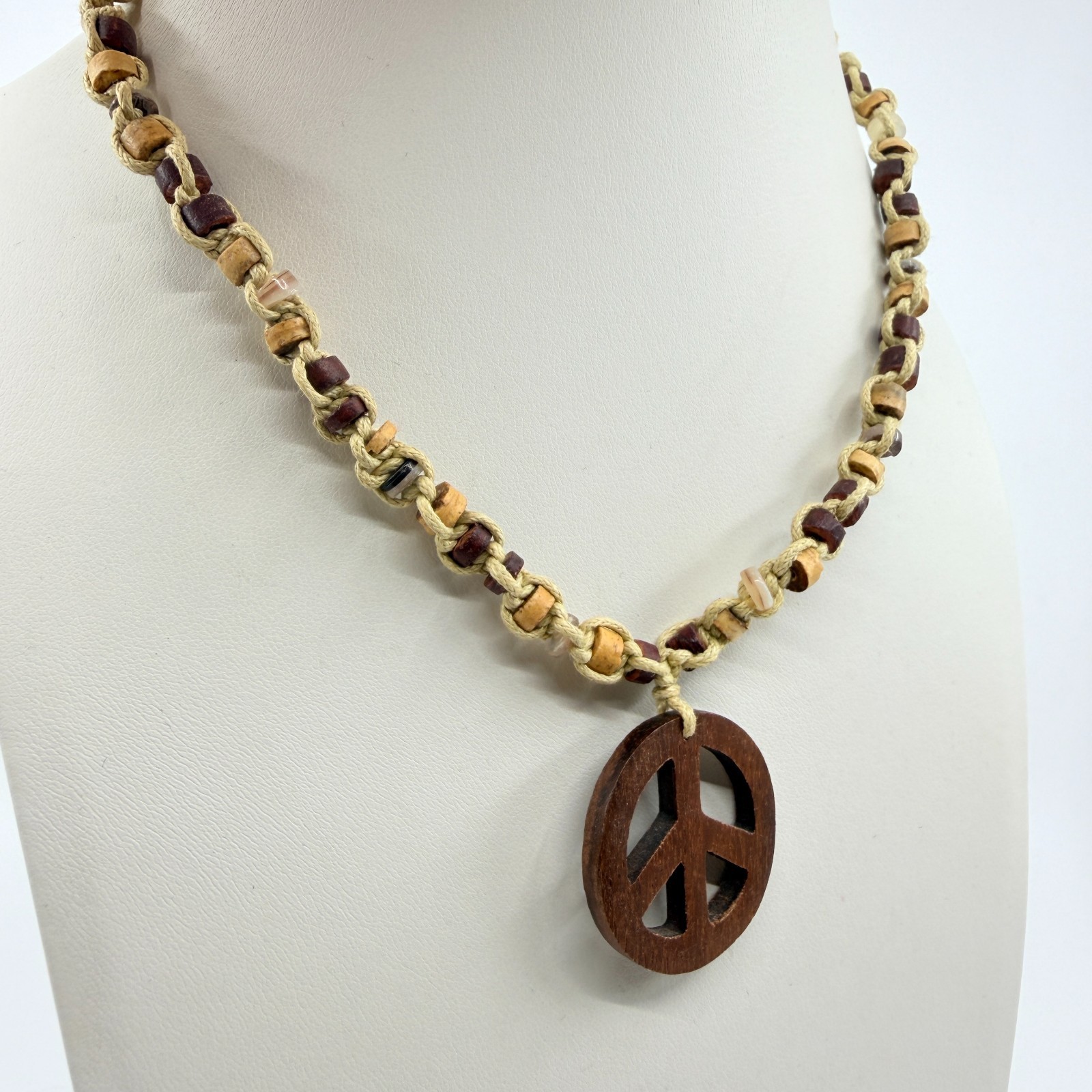 Vintage Y2K Boho Wood Peace Sign Pendant Macrame Hemp Beaded Choker Necklace