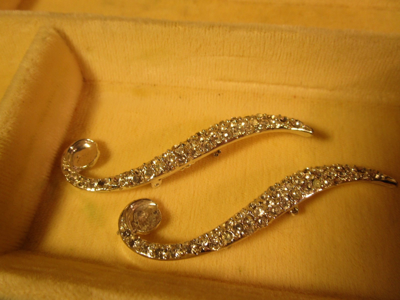 ANT. 16 PR. SCREWBACK EARRINGS 6 STERLING + JEWELRY BOX