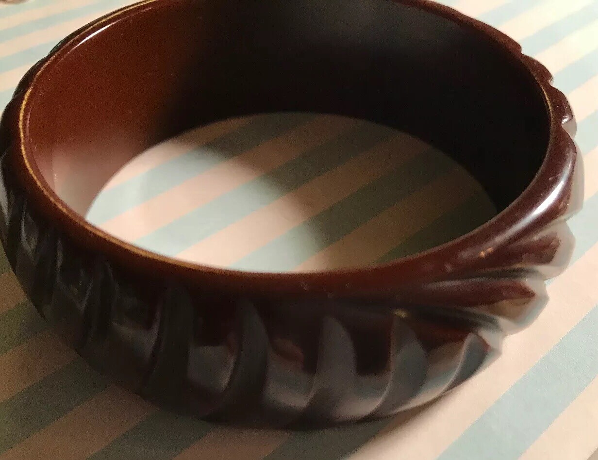 Vintage Bakelite Redish Brown Deep Carved Bracelet