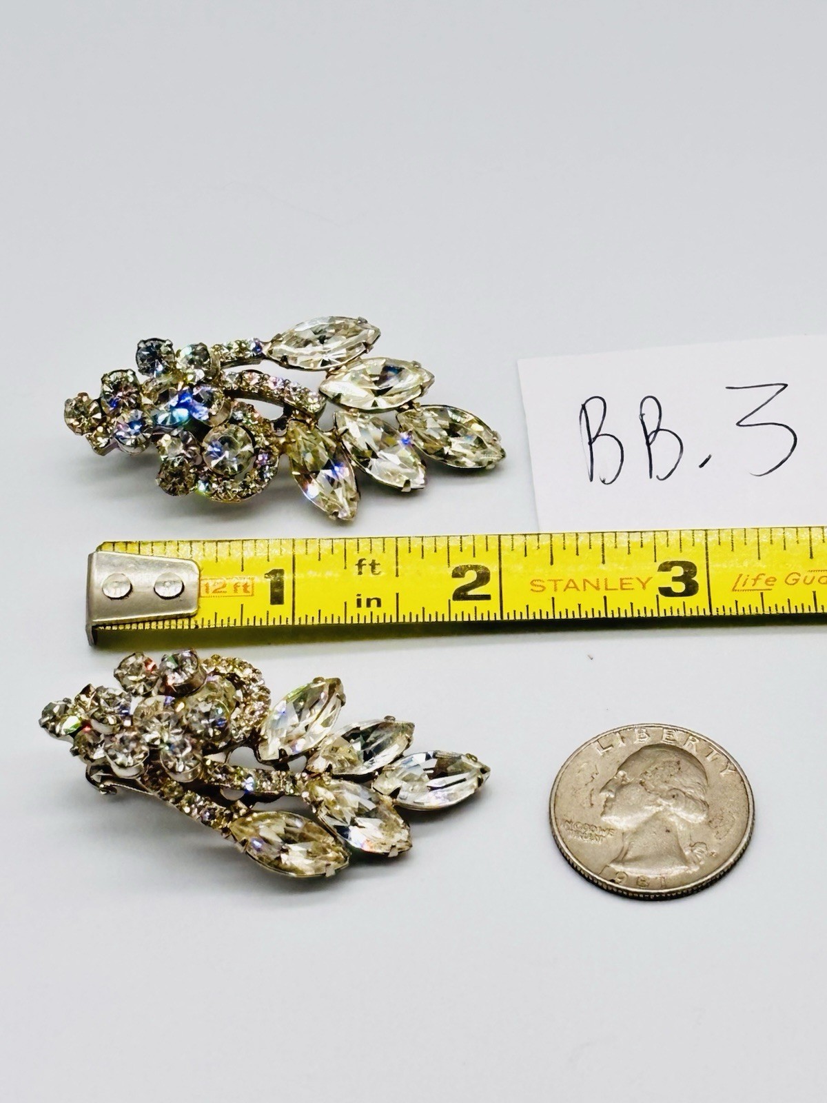 Vtg JULIANA Clear Glass Rhinestone 3D Flower Leaf Clip On Earrings