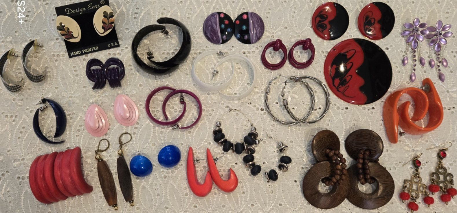 VTG “60s-80s” Lot of 20 Pair Pierced Earrings, 1 Set Earrings & Pendent Preloved