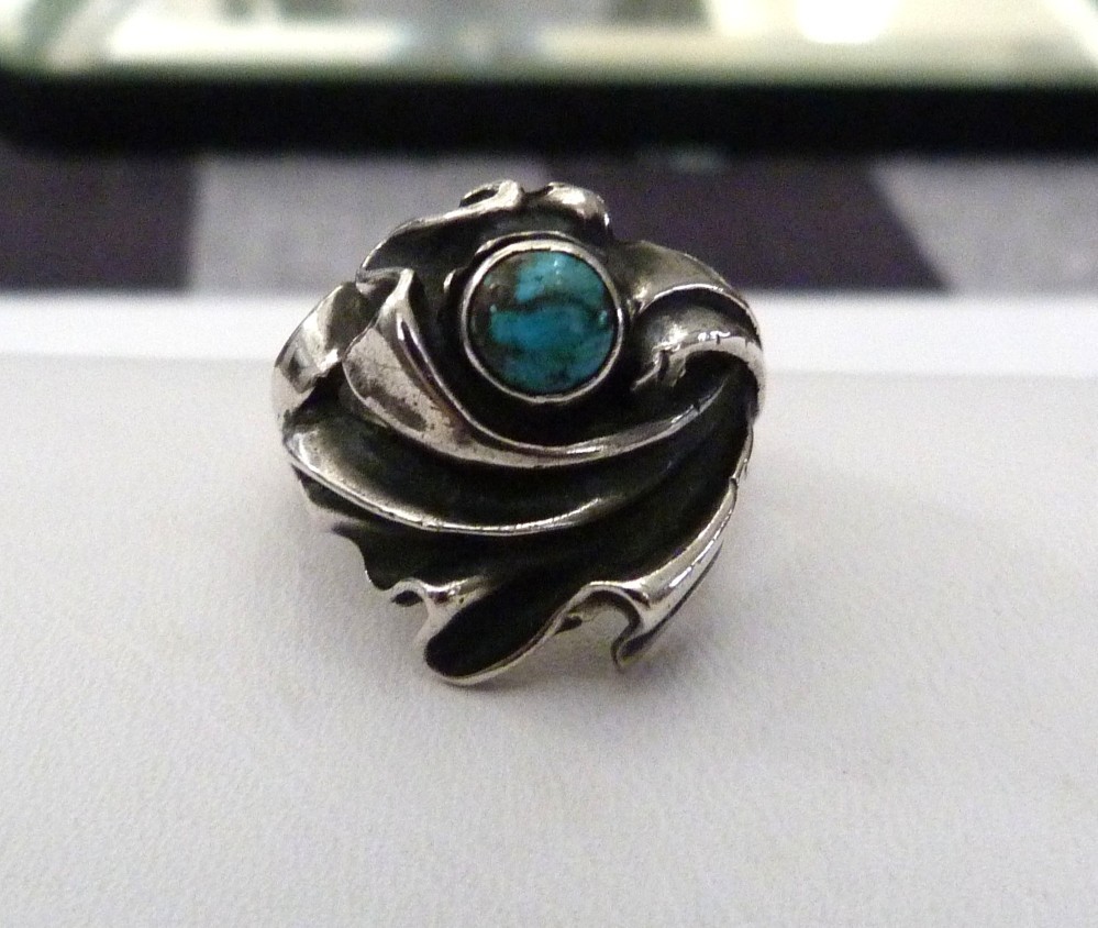 STERLING SILVER MODERN BRUTALIST RIBBON STYLE TURQUOISE GEMSTONE RING SIZE 5