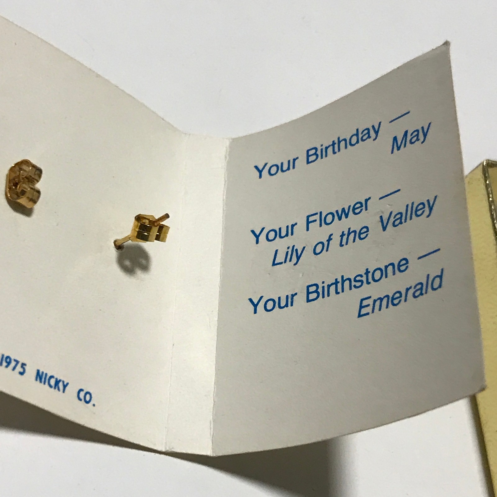 Vintage Gold Tone Earrings May Simulated Emerald Birthstone w/Gift Box! NOS NOI