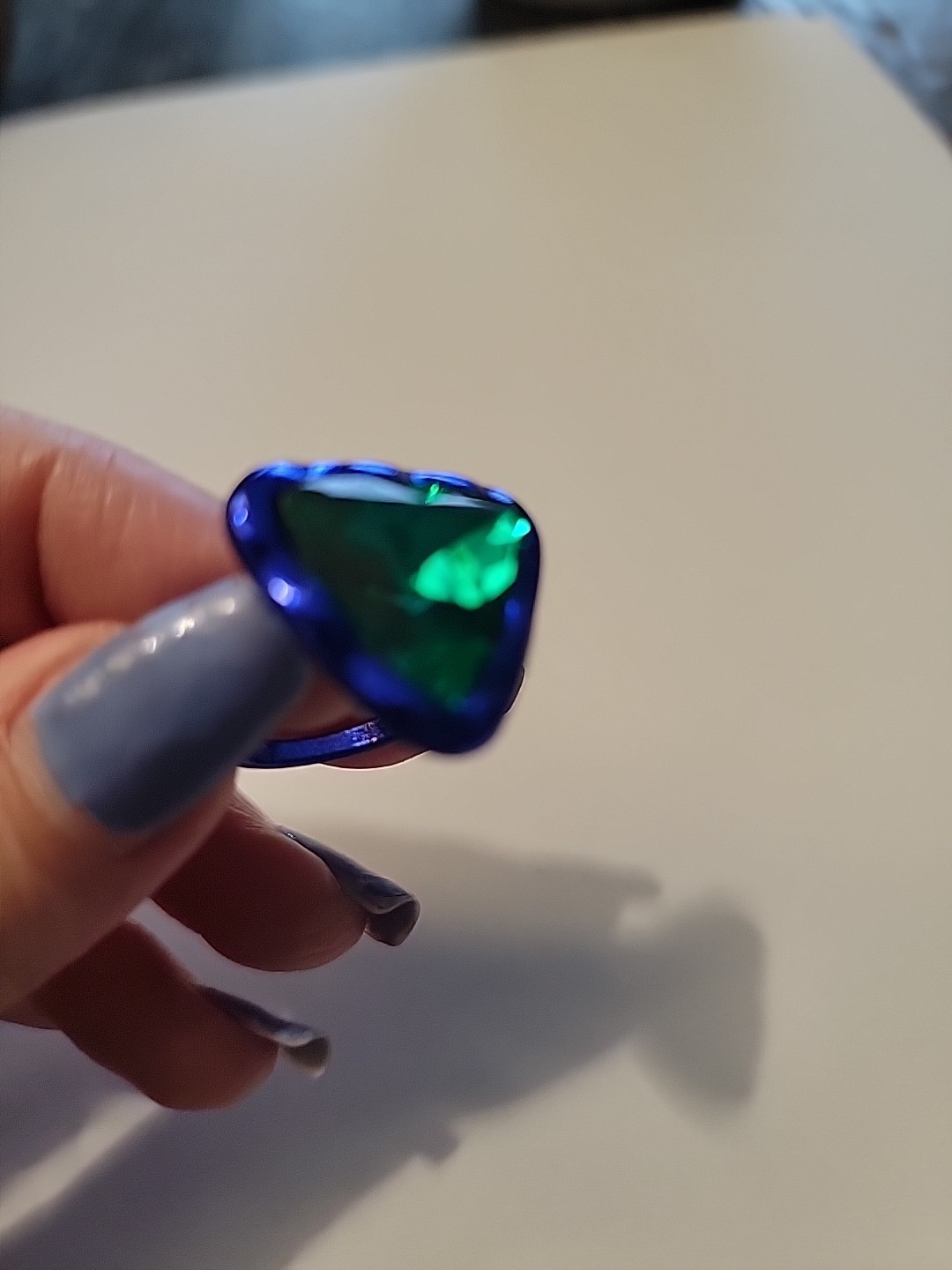 Pretty Vintage Costume Ring Featuring Trillion Cut Emerald Crystal Size 8