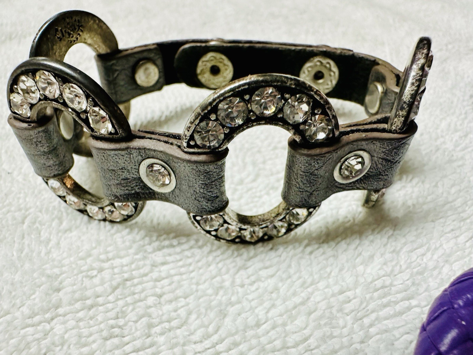 4 pc Faux Leather Bracelet Lot Purple Rhinestones Hearts b199