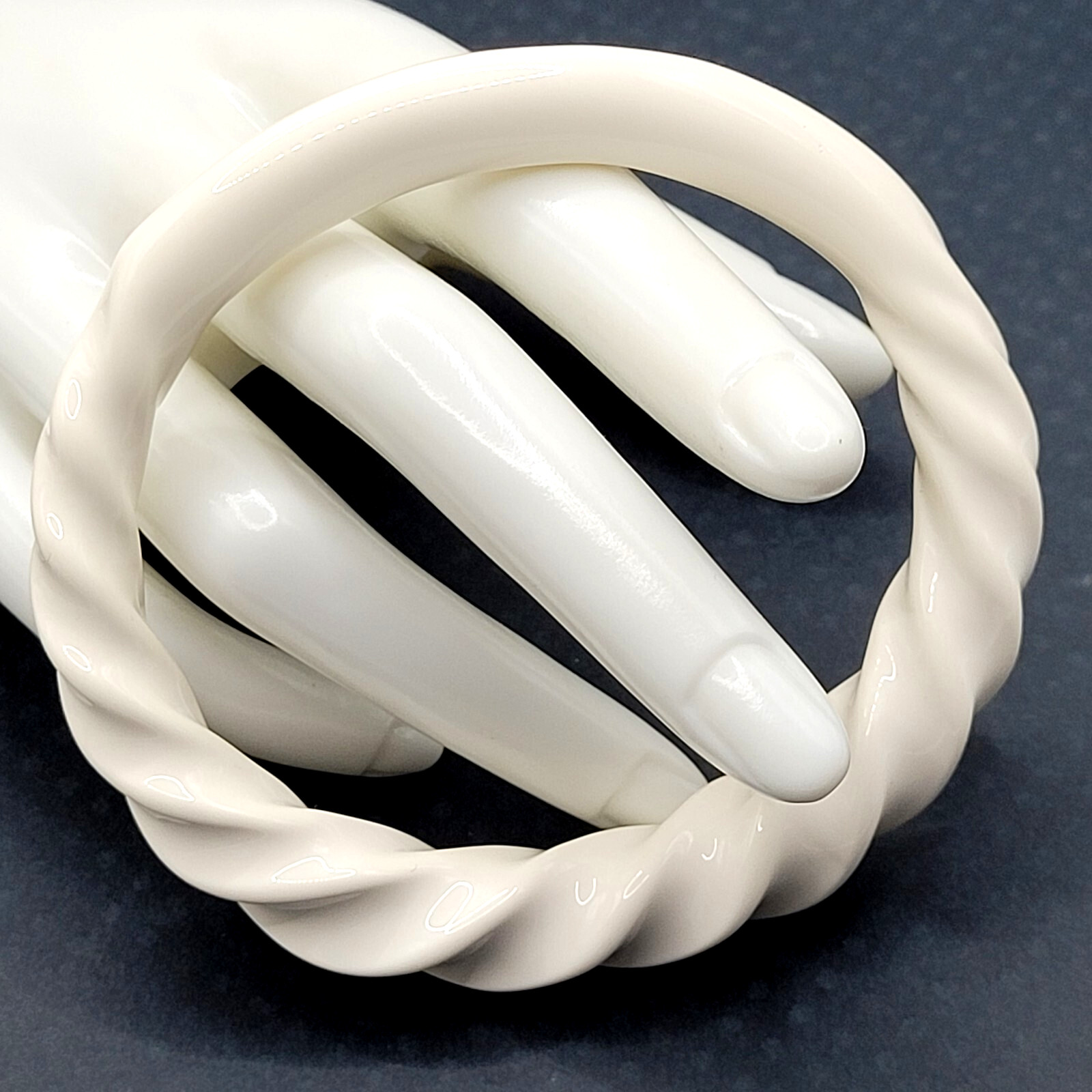 Twisted and Smooth Creamy White Resin Bangle Bracelet Retro Style Vintage 1980s