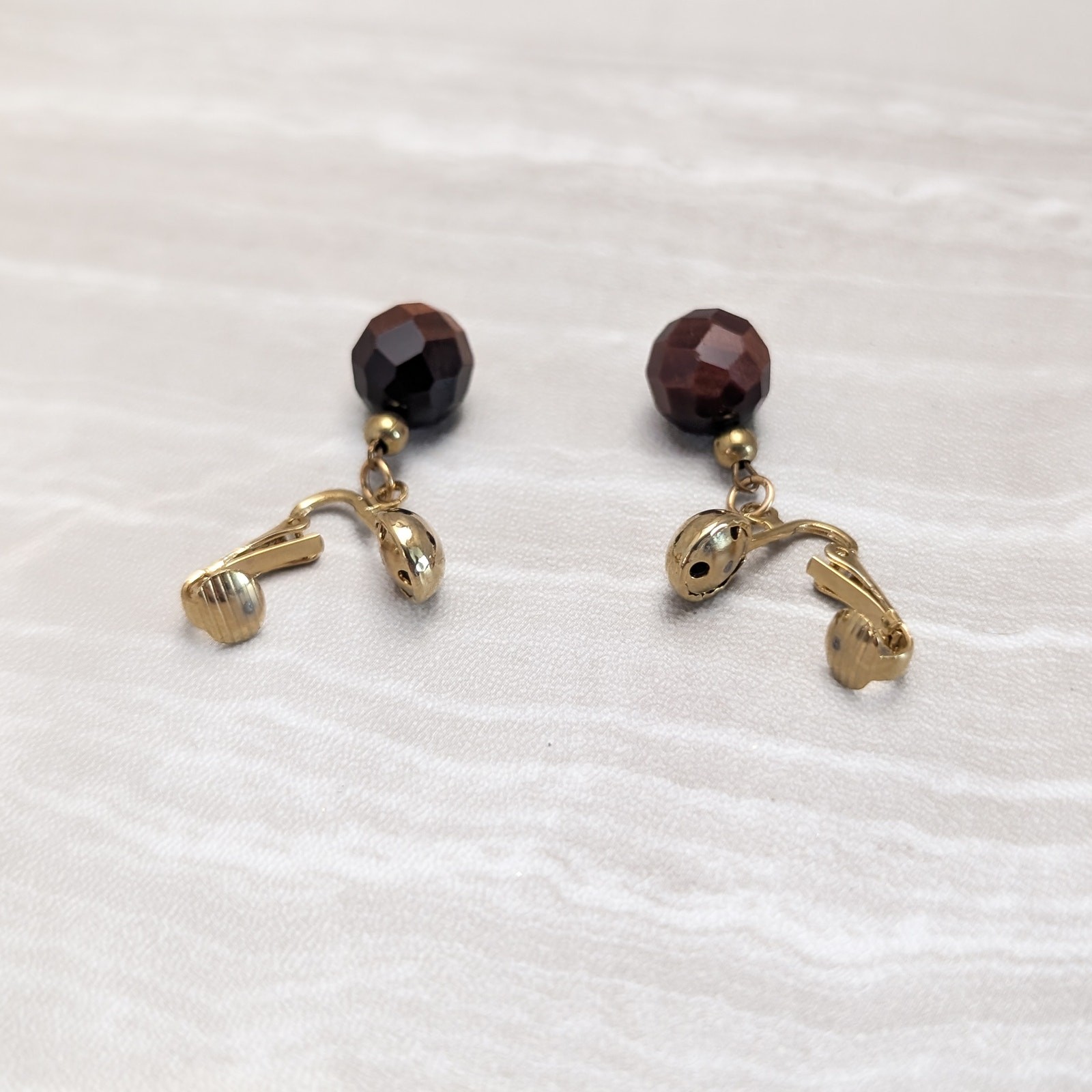Vintage Clip On Earrings Gold Tone with Brown Glass? Faceted Bead Dangle Drop