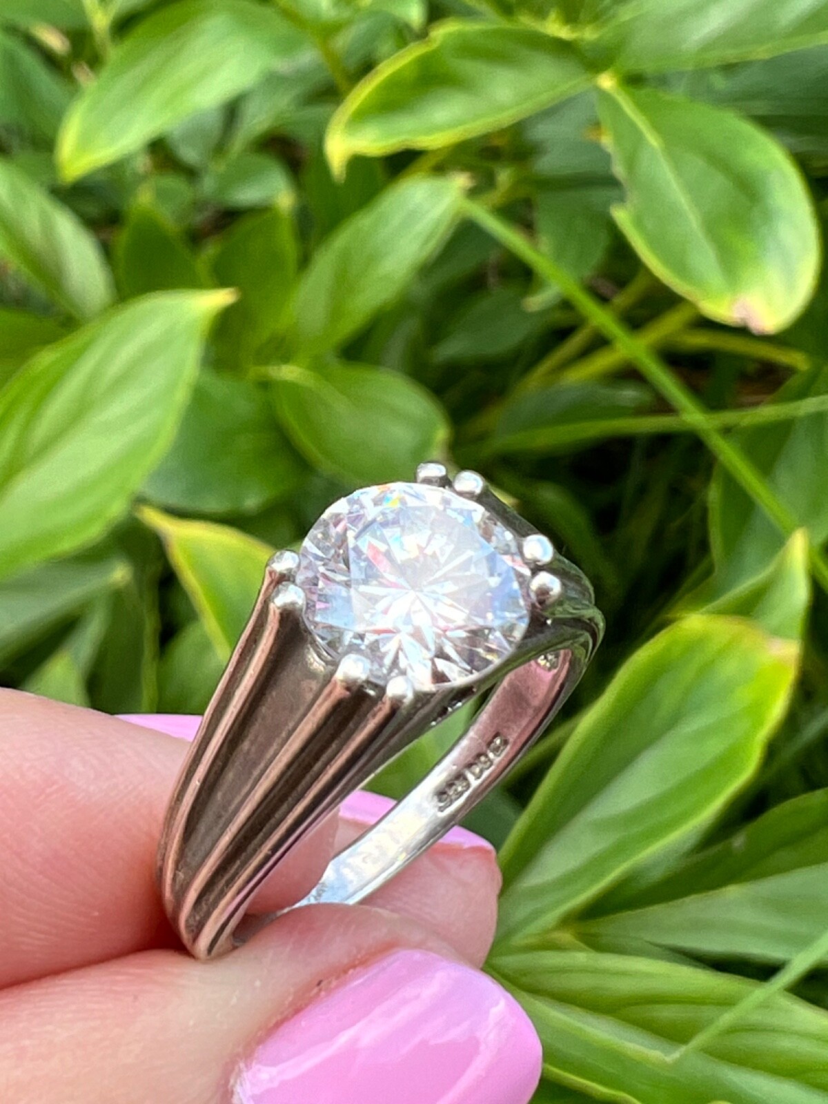 VINTAGE ROUND CZ TENSION SETTING RING 925 SS HEART DETAIL ENGAGEMENT WEDDING