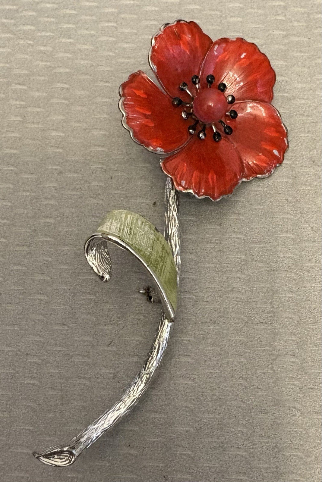 Vintage 60s Enamel Flower Power Brooch Long Stem Red Poppy Silvertone 4.25″