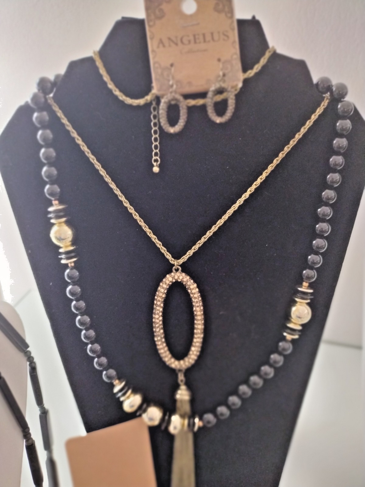 VTG BLACK GOLD BEAD Lot 37 pc All Wearable Some Signed Bracelet Necklace Earring