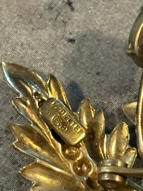 Vintage Binder Brothers 1/20 12K Gold Filled Leaf Brooch Pin