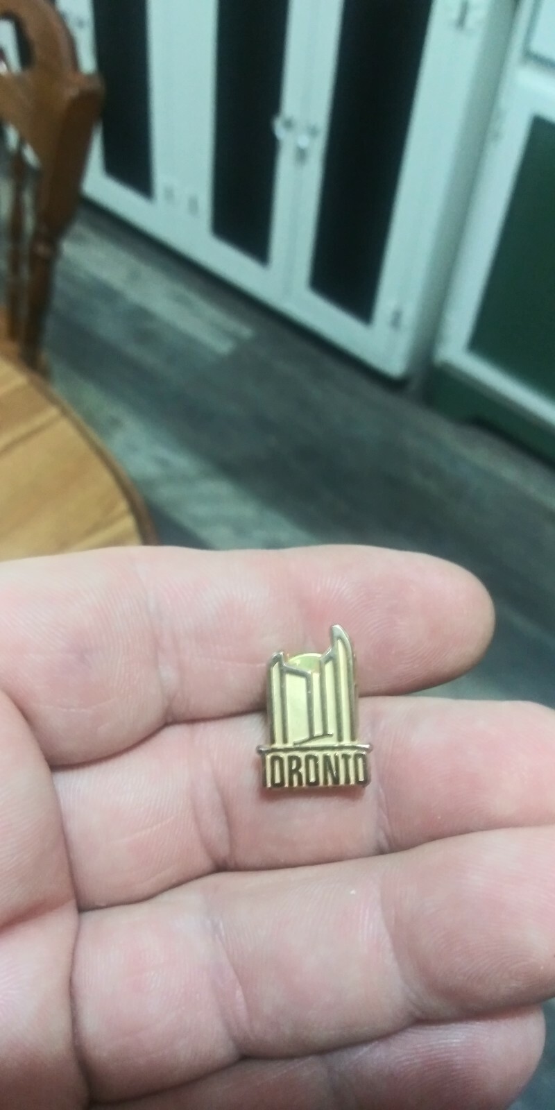 Vintage Brass Toronto City Skyline Buildings Brooch Pin Souvenir FAST SHIPPING!