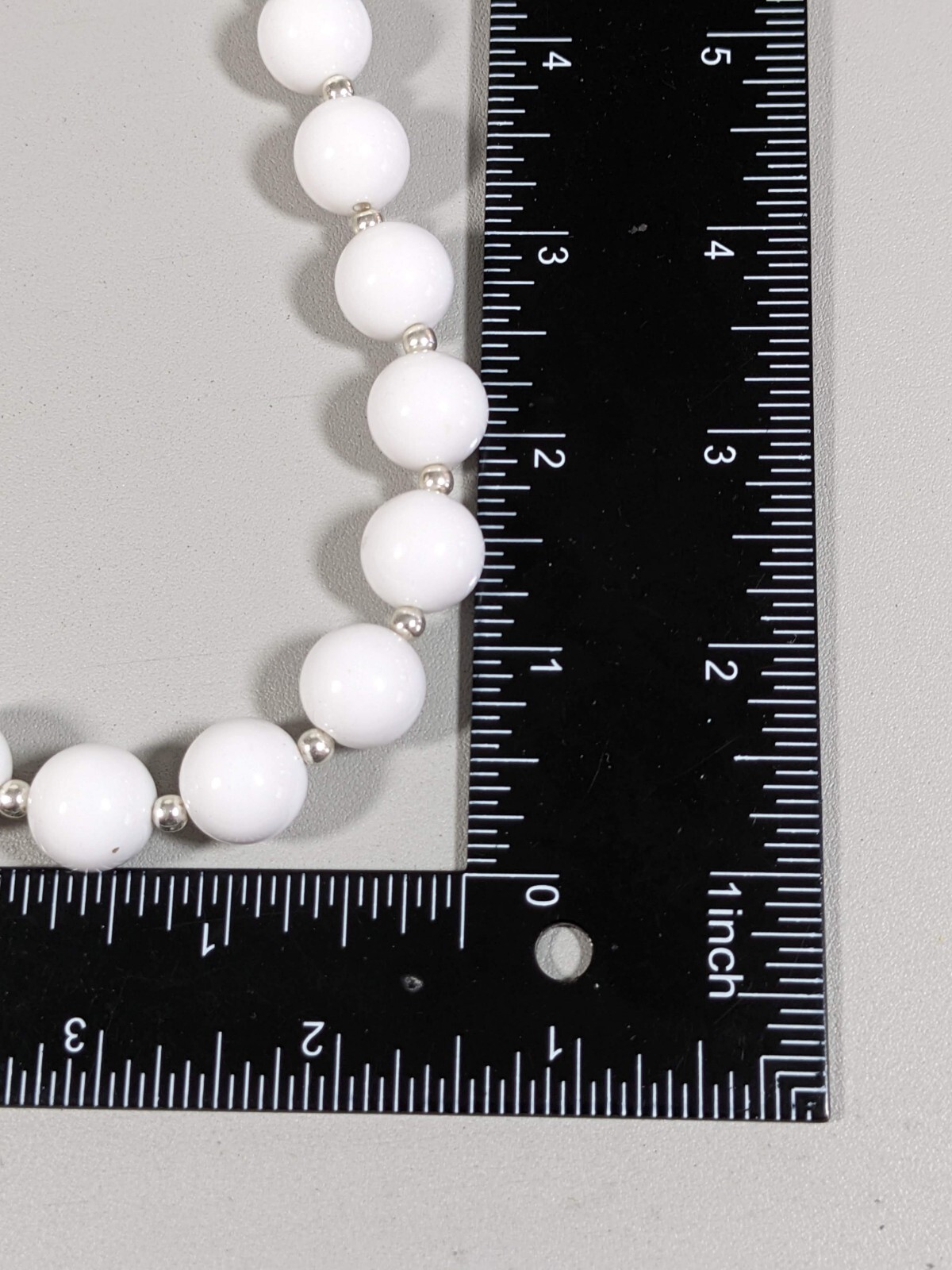Silver Tone White Round Acrylic Bead 15mm Chunky Necklace 17.5 inches
