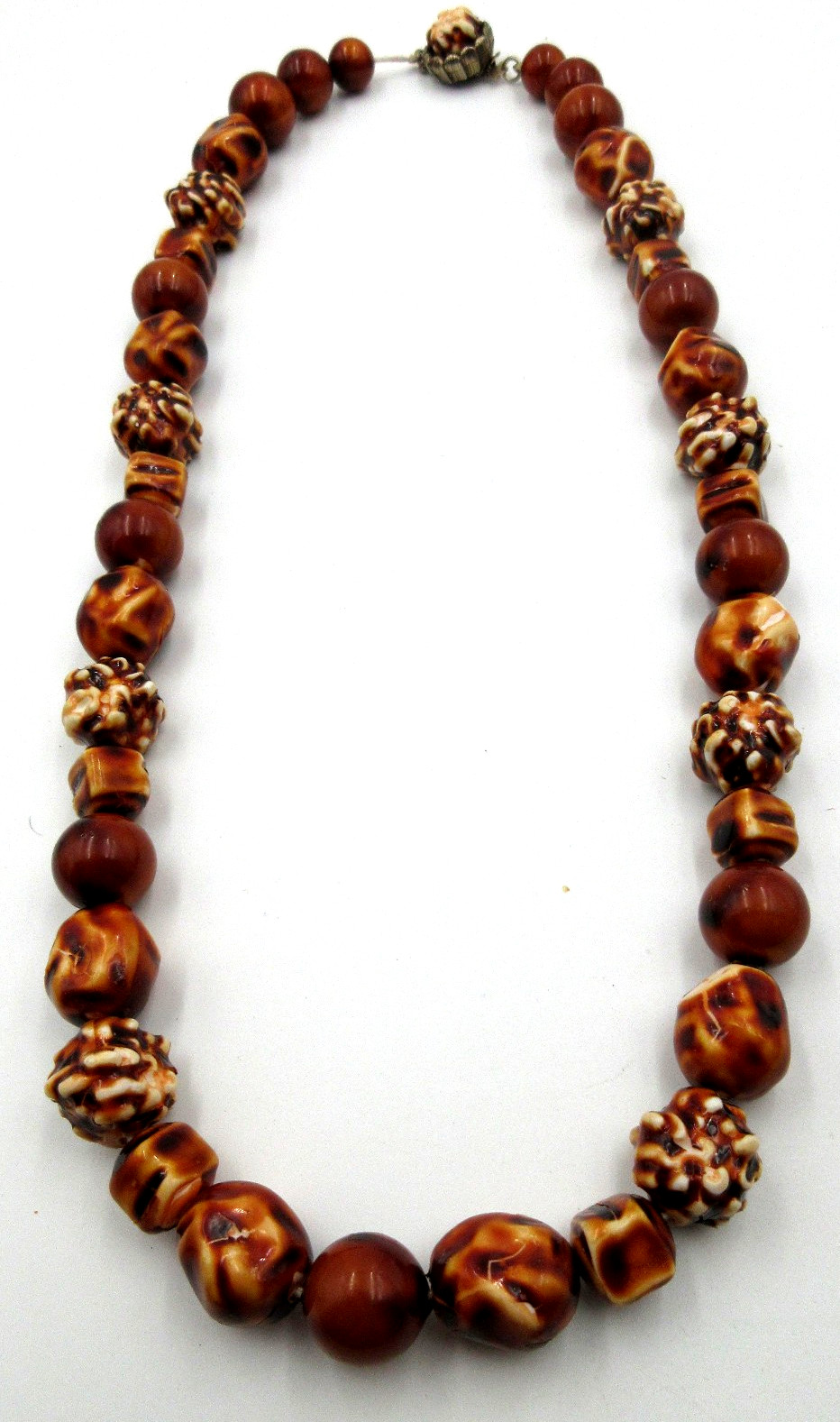 VTG 24″ UNUSUAL GEOMETRIC BEAD brown white silver tone mtl STRAND Necklace