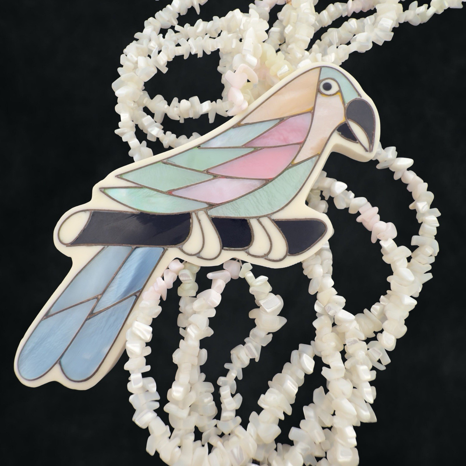 Vintage HUGE 4.5″ Inlay Parrot 🖤 Bird Shell MOP Abalone Shell Layered Necklace