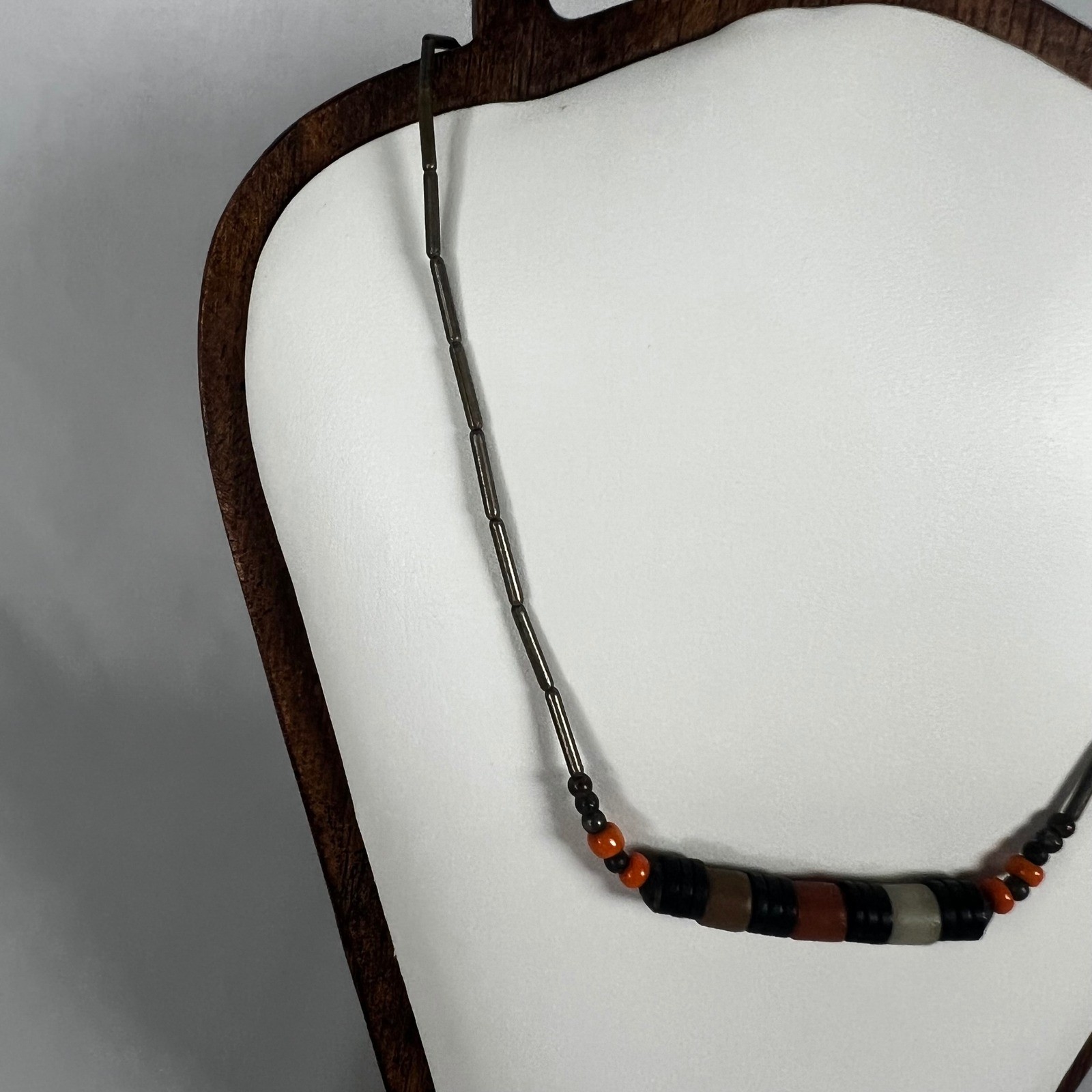 Vintage 90s Brown Orange Cream Beaded Gold Tone Choker 14.5″ Necklace Minimalist