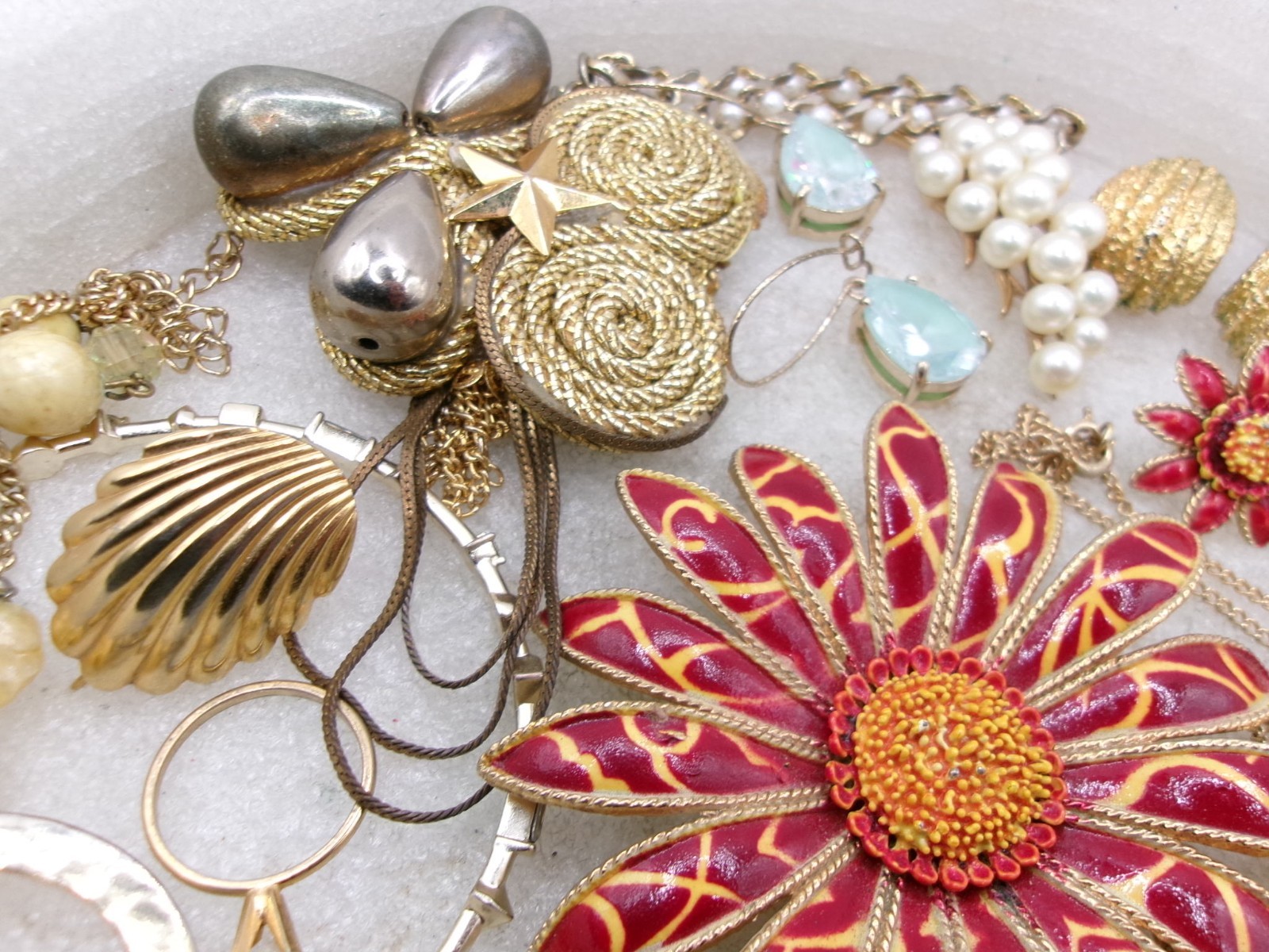 Vintage & Mod Estate Costume Jewelry Lot~AVON~KENDRA~MONET~COROCRAFT~PD~MAJORICA