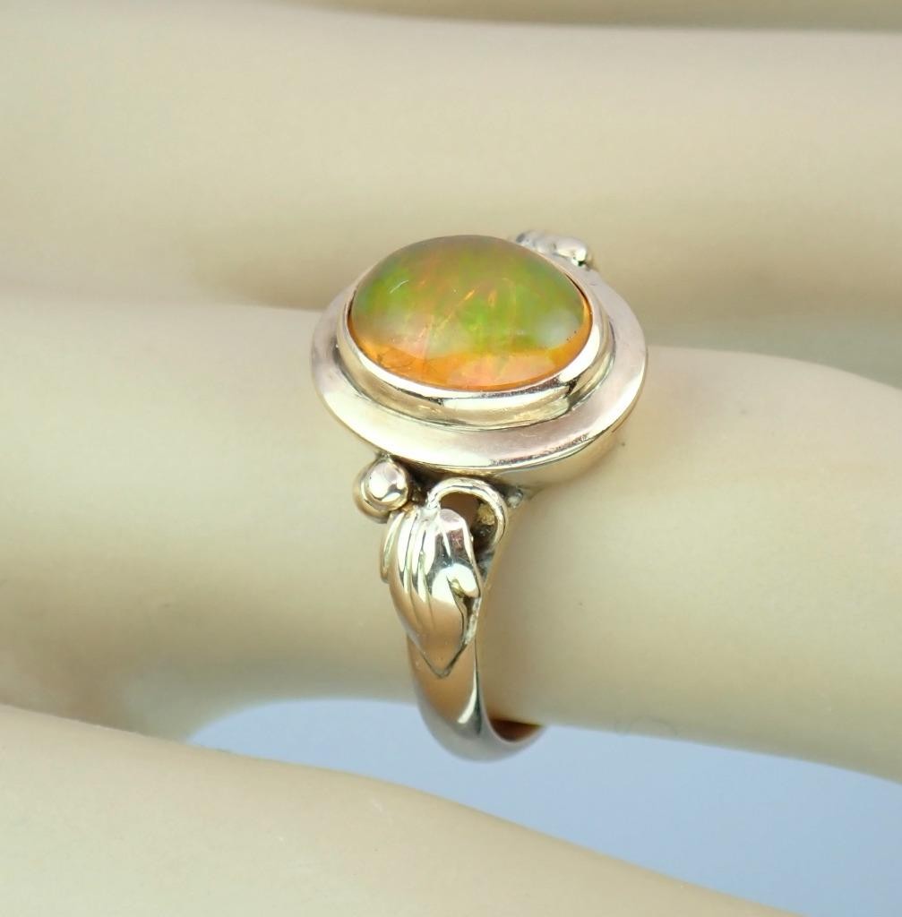 Glowing Antique Victorian Solid 14K Rose Gold Ethiopian Opal Grape Vine Ring S 5