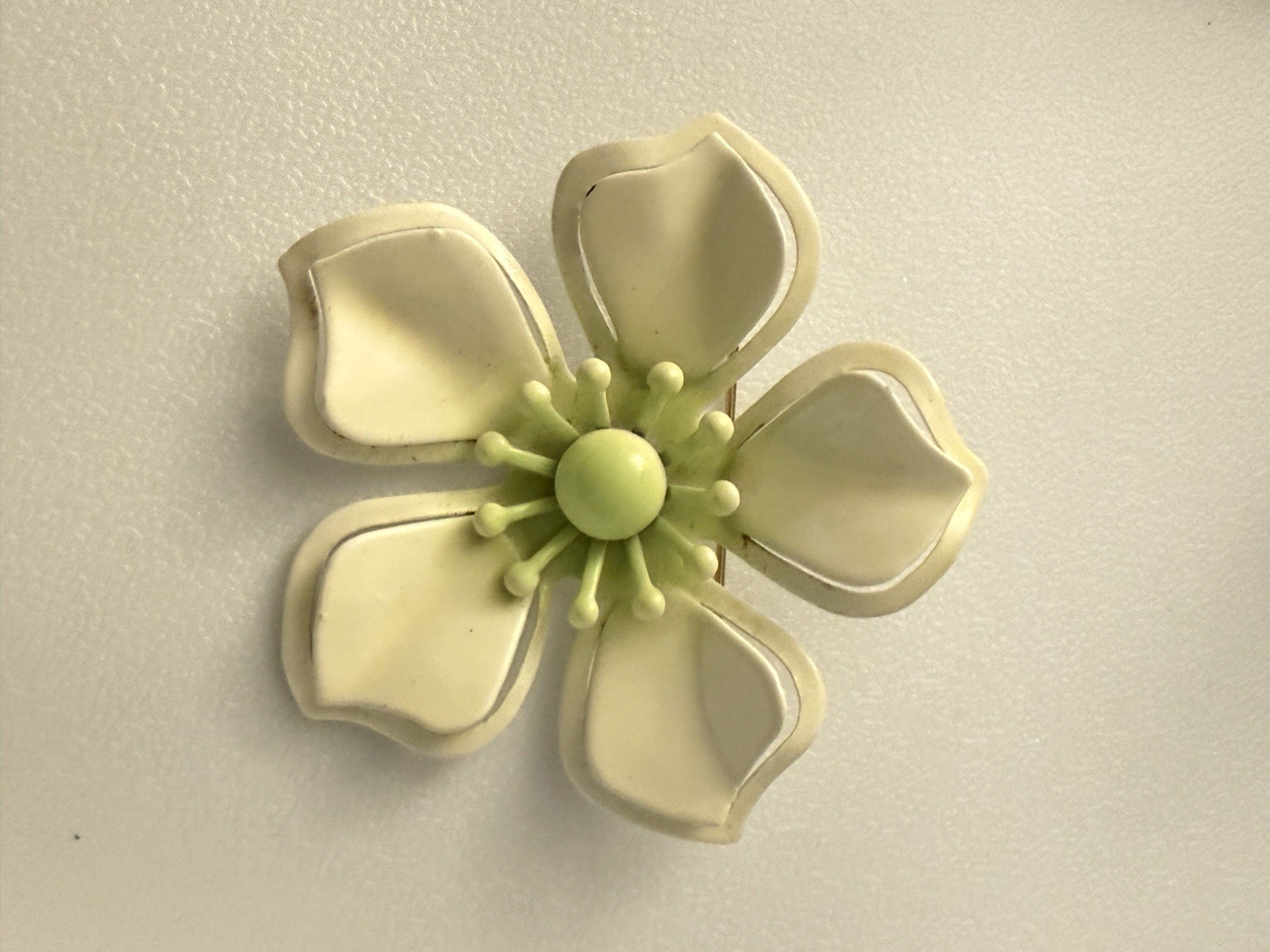 Vintage Lime Green and White Enamel Flower Pin Brooch