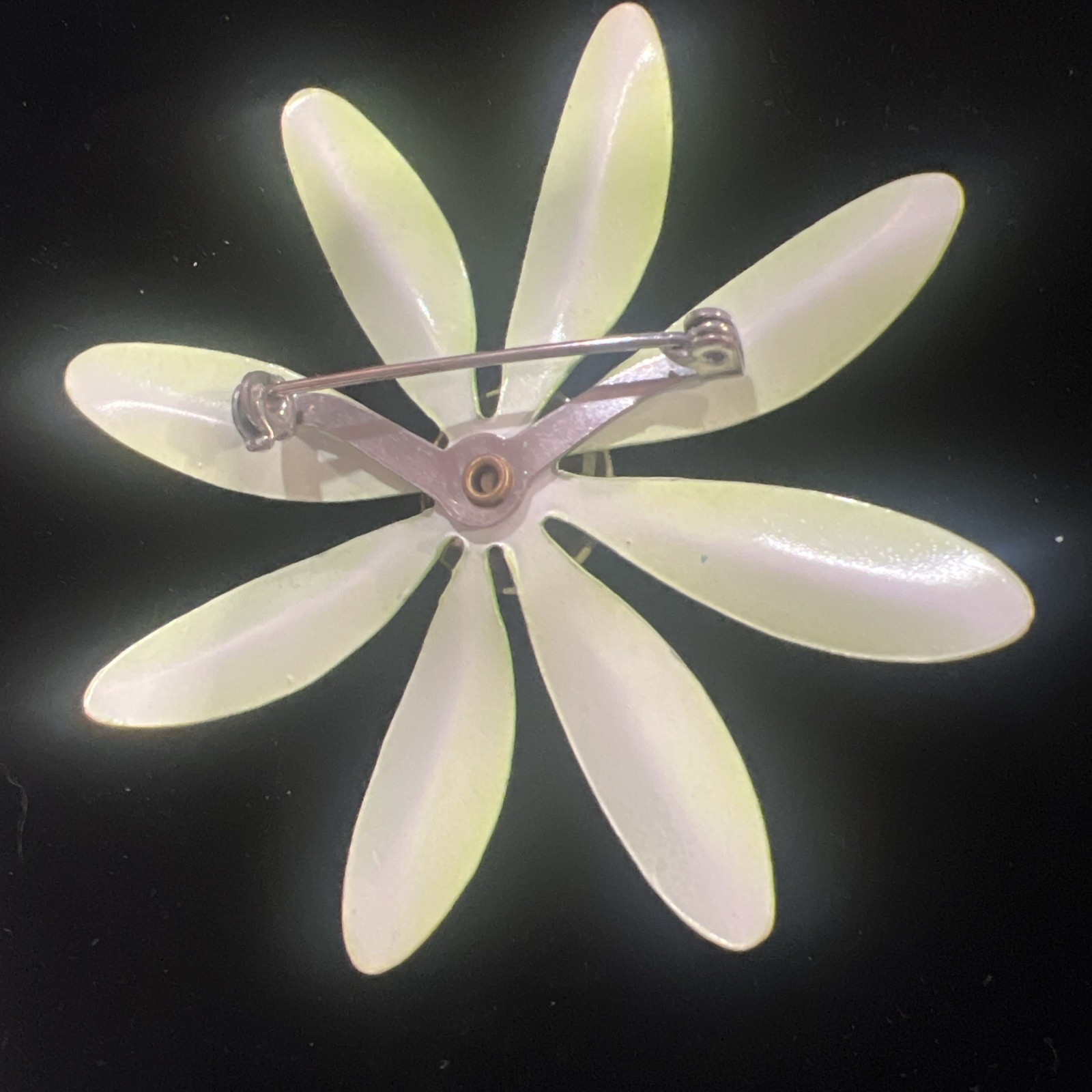 Vintage Lime Green & Yellow Daisy Flower Metal Pin/Brooch 1960’s