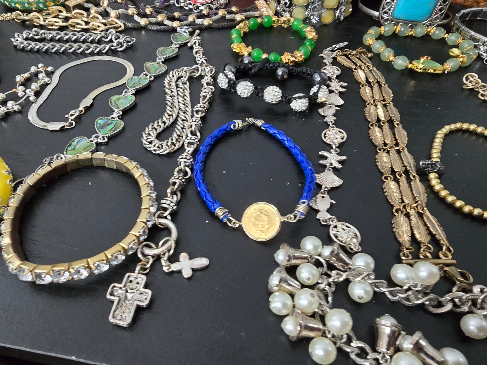 Gigantic Mixed metals material an color lot of 70+ braceletn, signed /unsigned