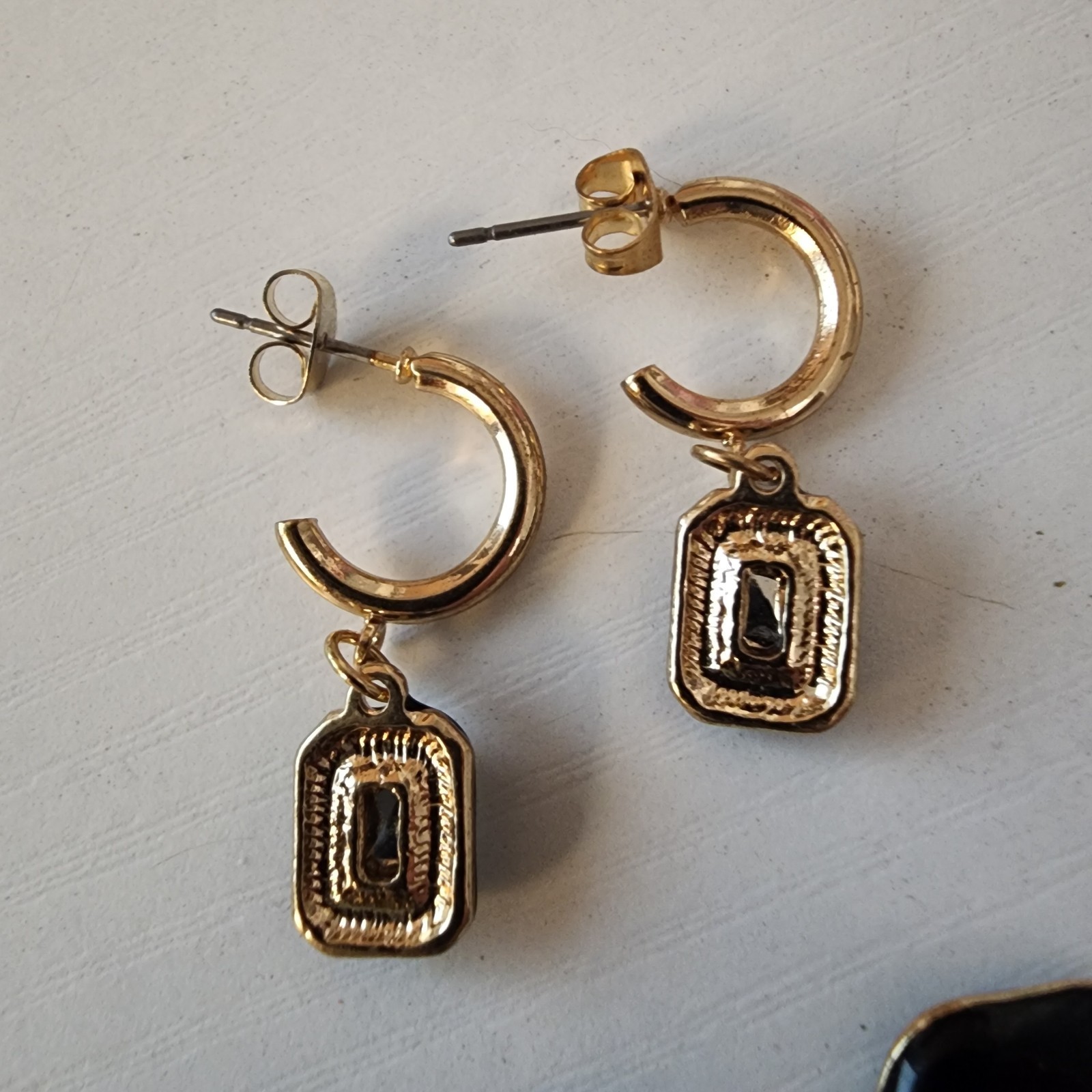 2 Sets Of Vintage Black Enamel Gold Tone Earrings Gothic Dangle And Hoop
