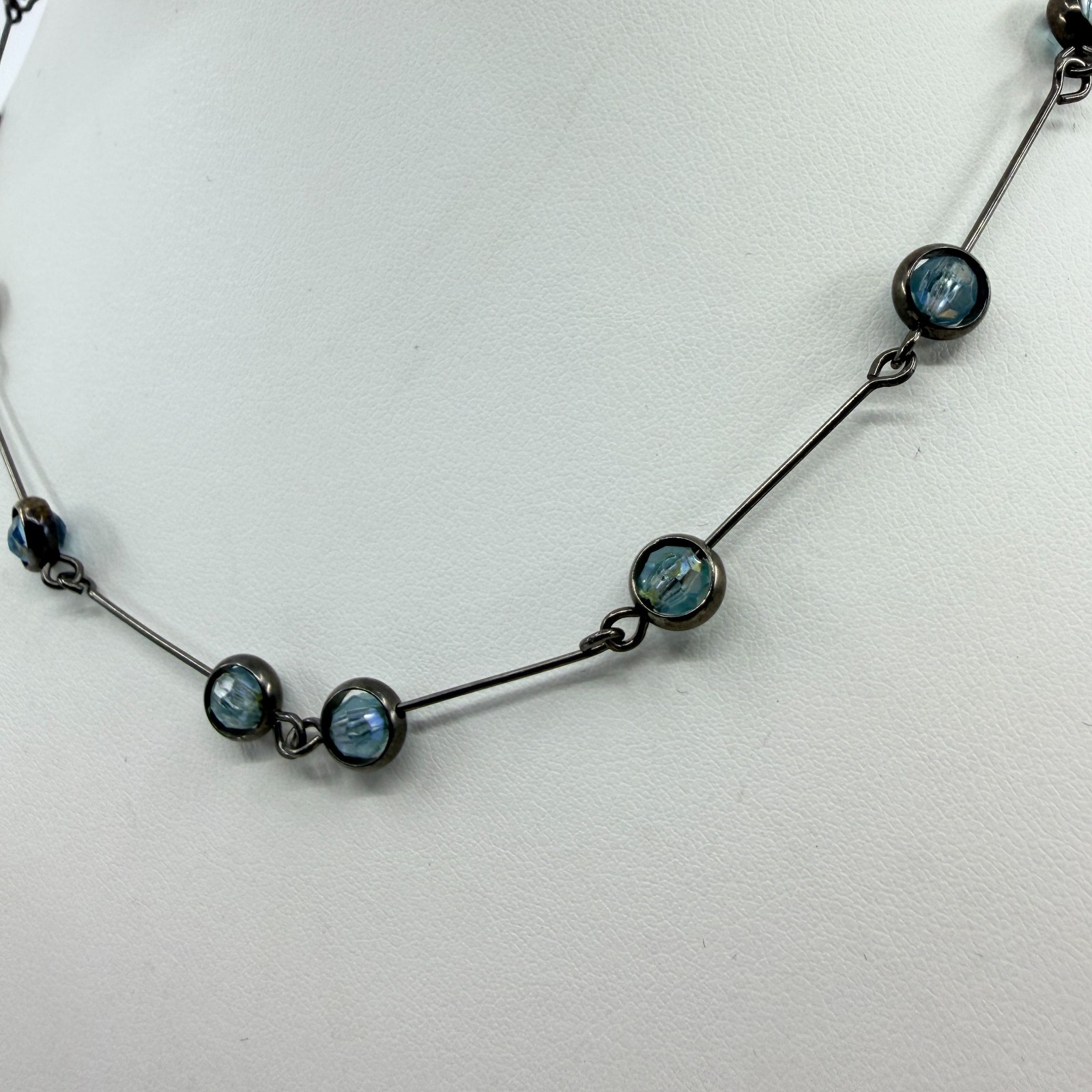 VTG Gunmetal Tone Blue Crystal Glass Necklace Station Link Bar Dainty Minimalist