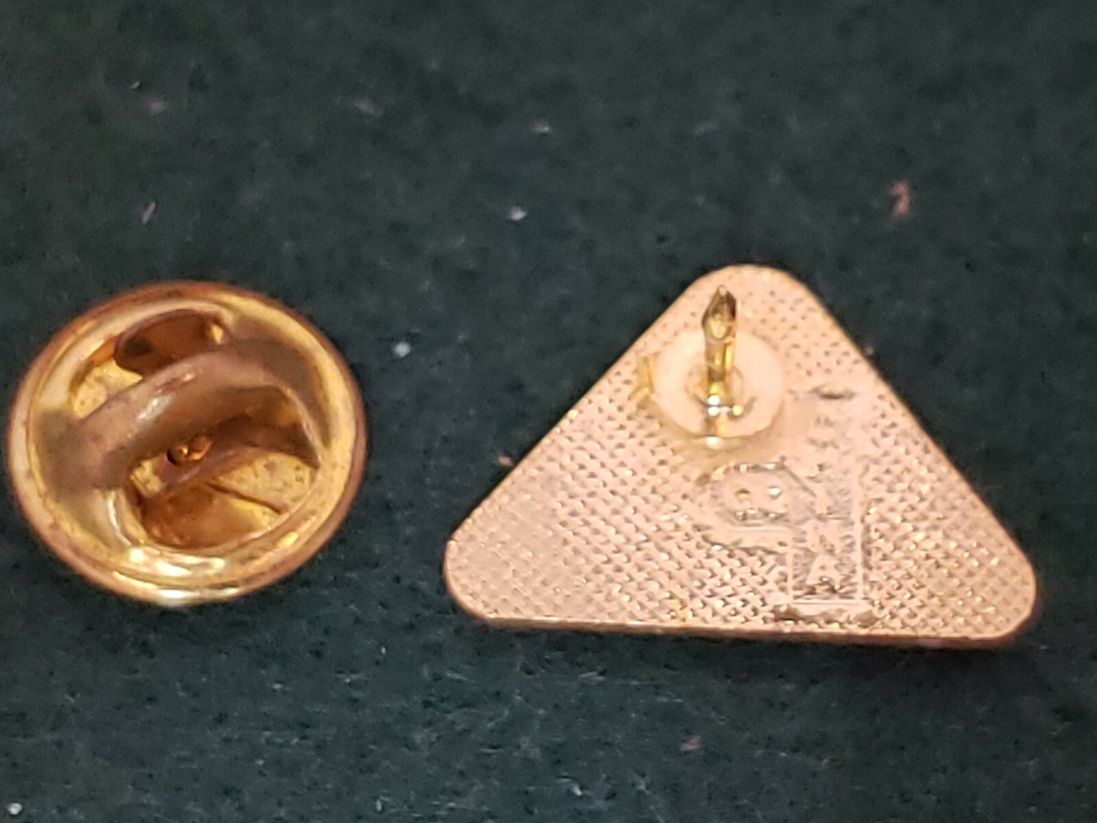 Osco Savon Lapel Pin 17 Years Anniversary Gold Tone Metal Year Service Vintage