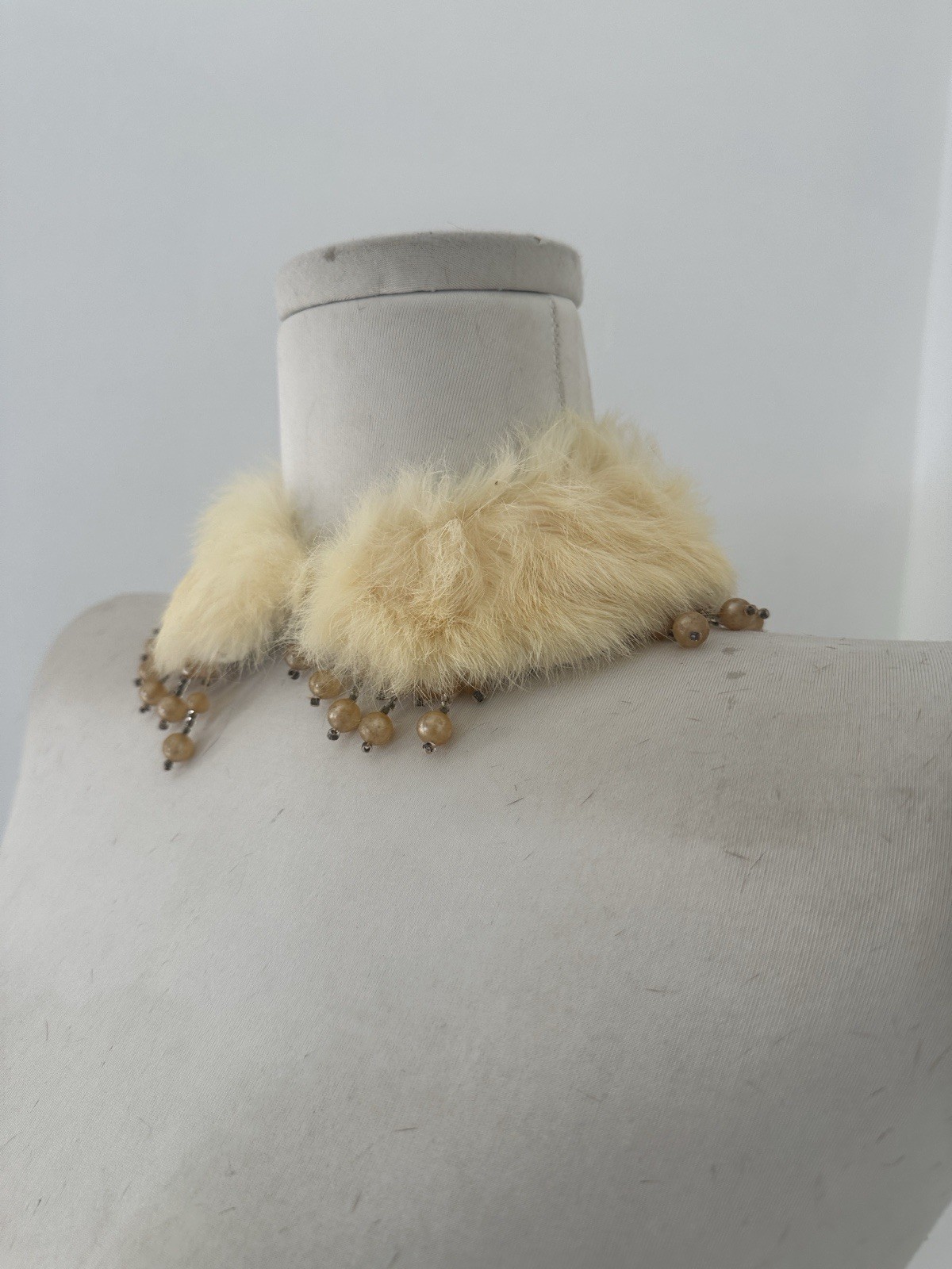 Vintage 40s Rabbit Fur Faux Pearl Beaded Necklace Collar